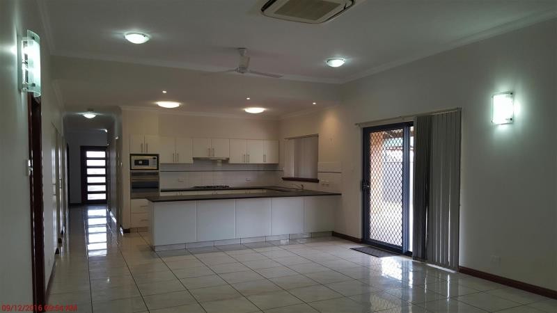 24 Kingfisher Way, Nickol, WA 6714