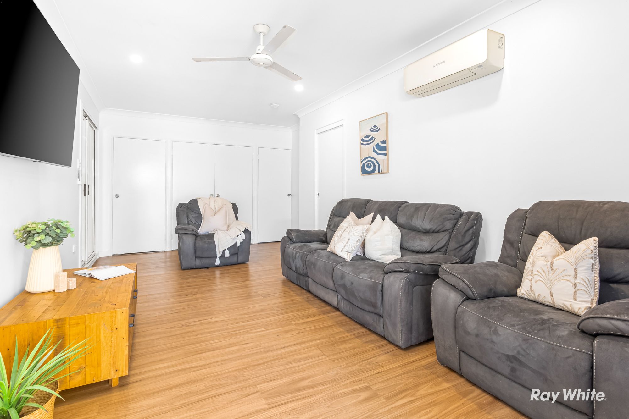 11 Casuarina Avenue — photo 4 of 25