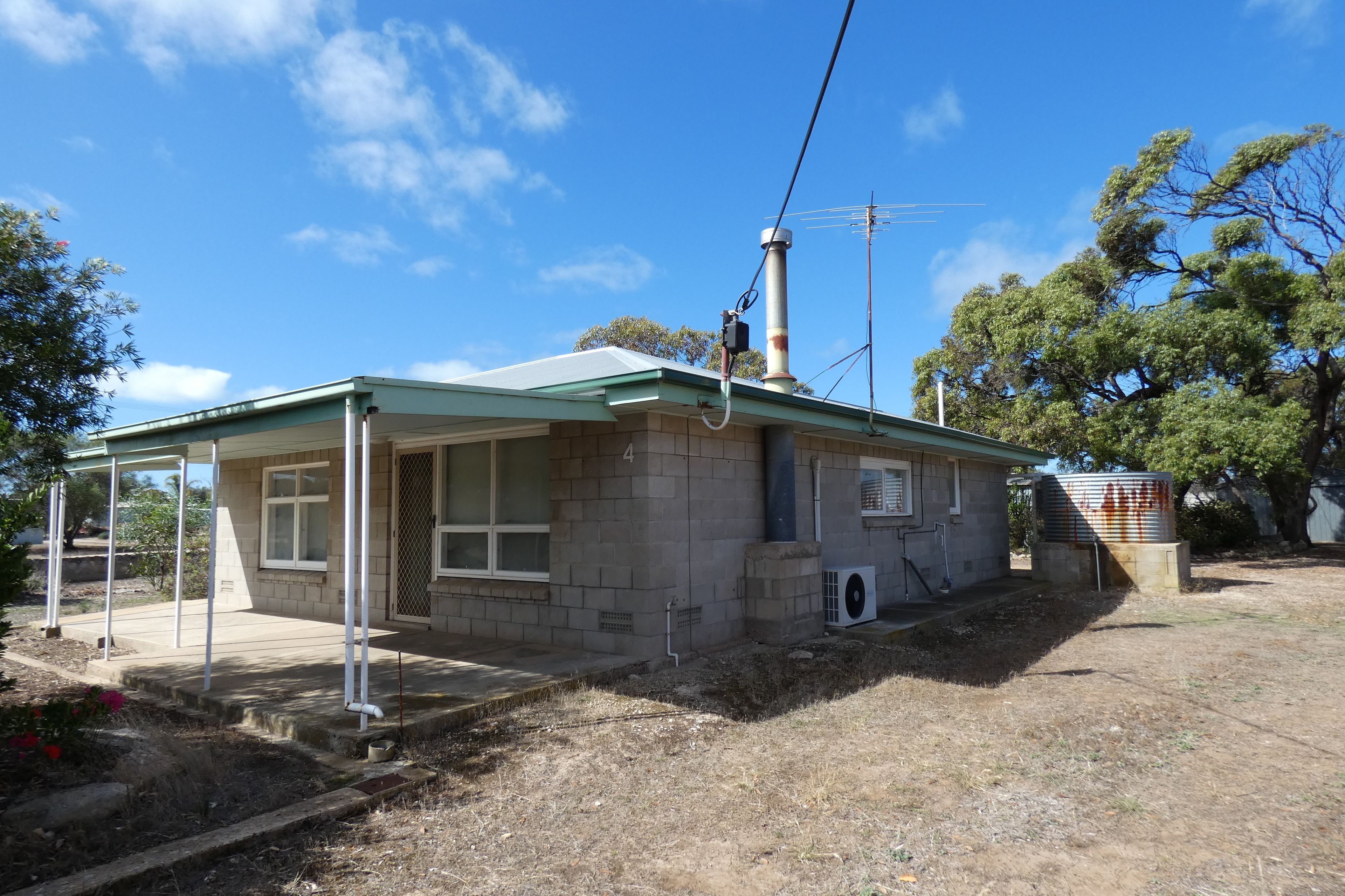 4 Fifth Street, Wool Bay, SA 5575