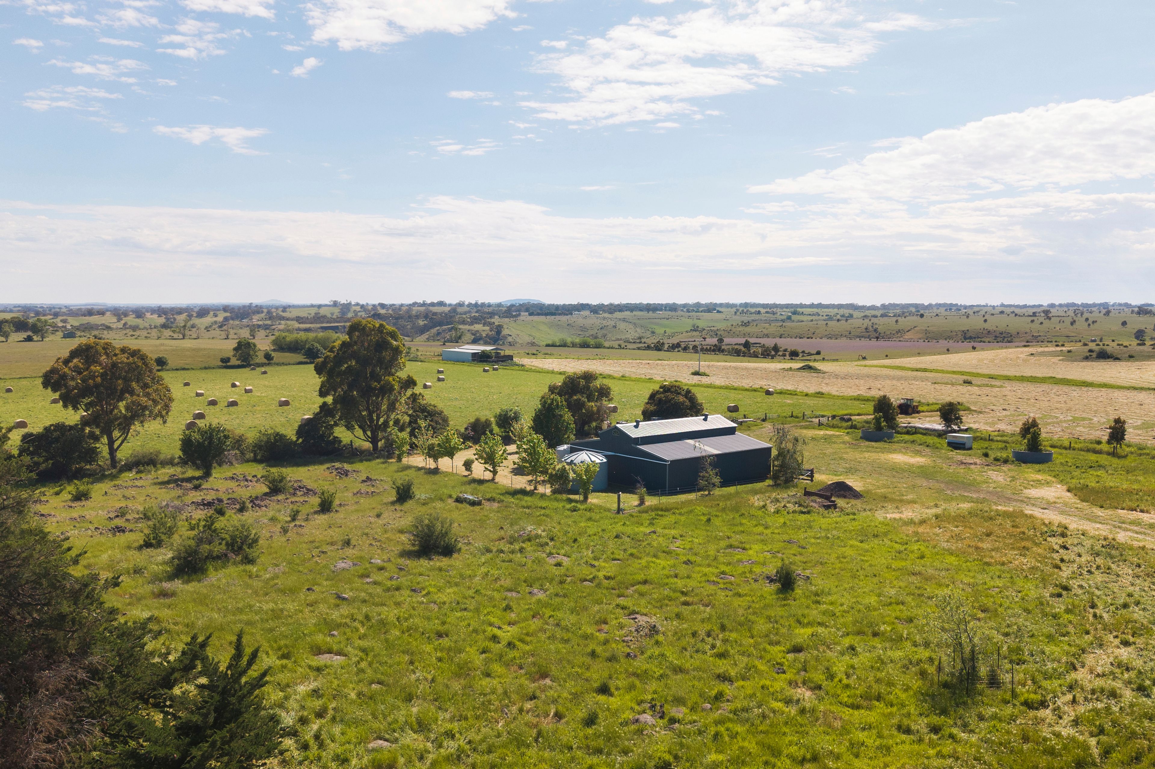 2482 Kyneton-Redesdale Road — photo 14 of 20