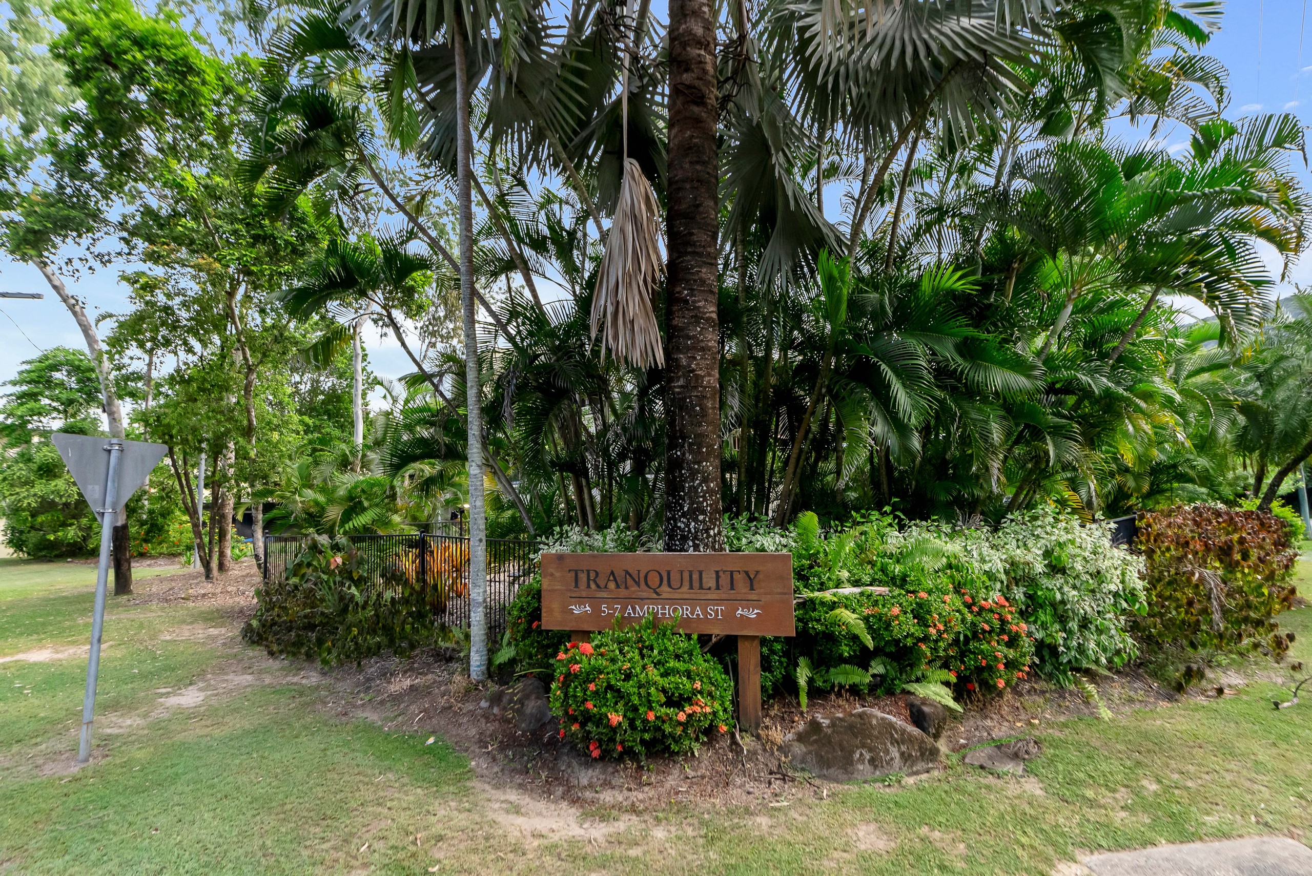 12/5-7 Amphora Street, Palm Cove, QLD 4879