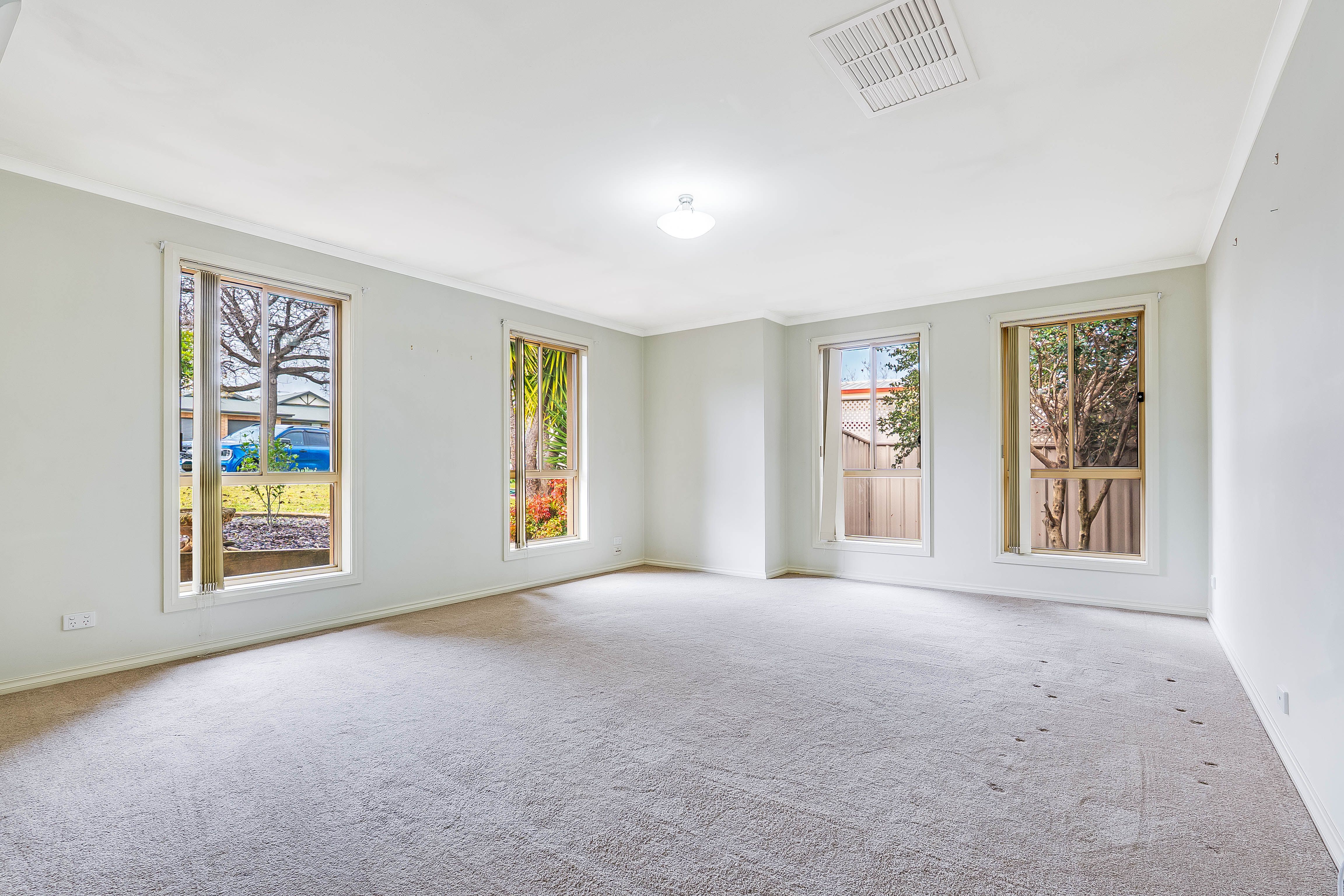 27 Telopea Street, Thurgoona, NSW 2640