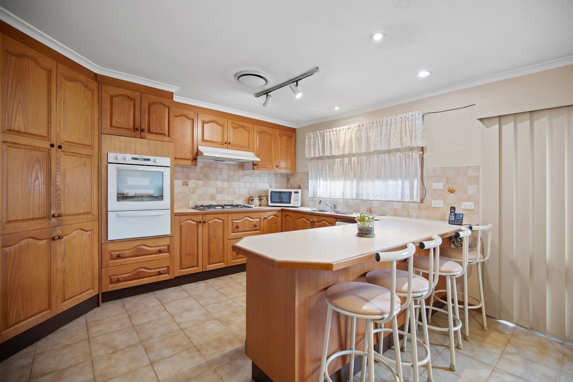2 Tesron Court, Werribee, VIC 3030