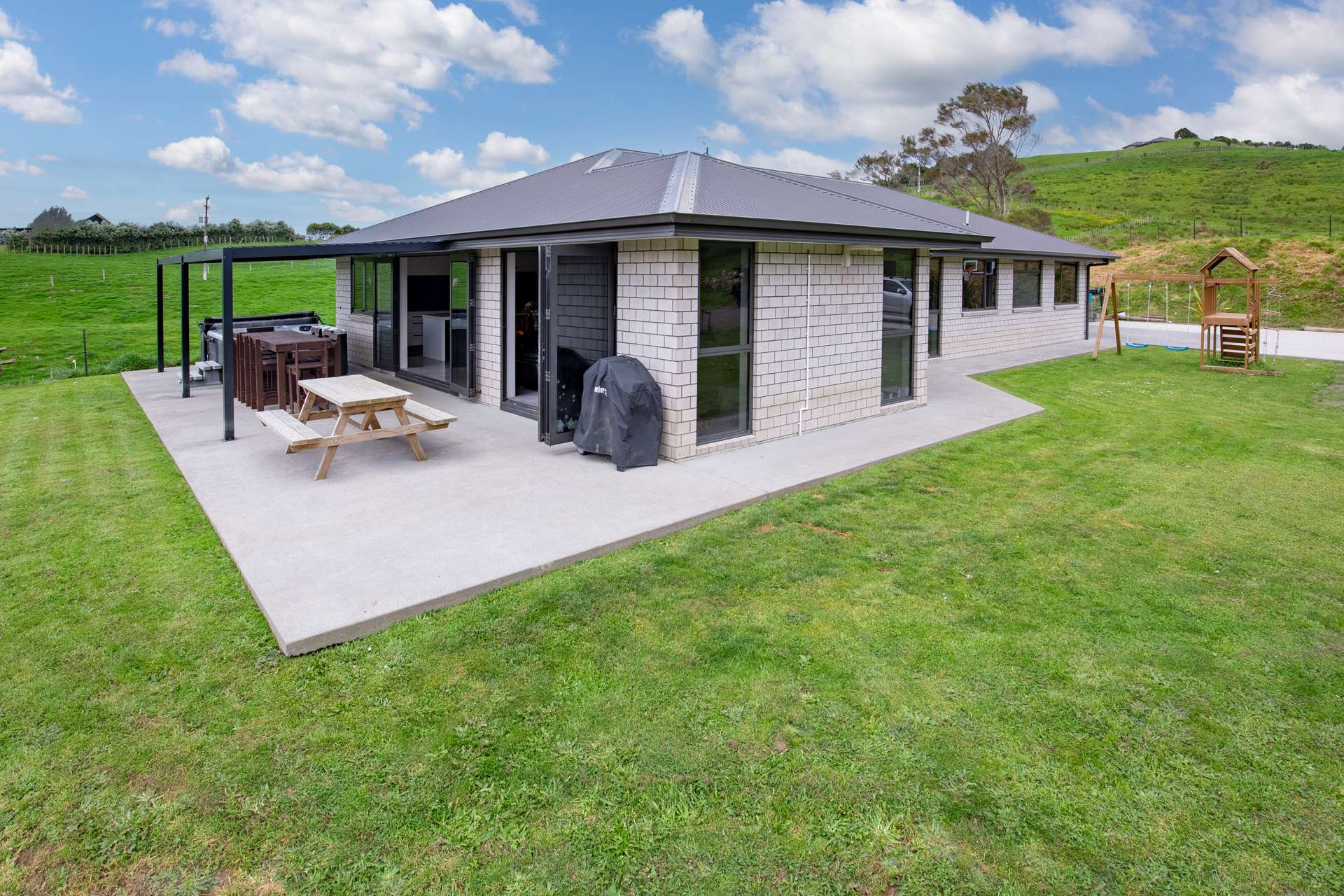 57 Ponganui Road photo 1