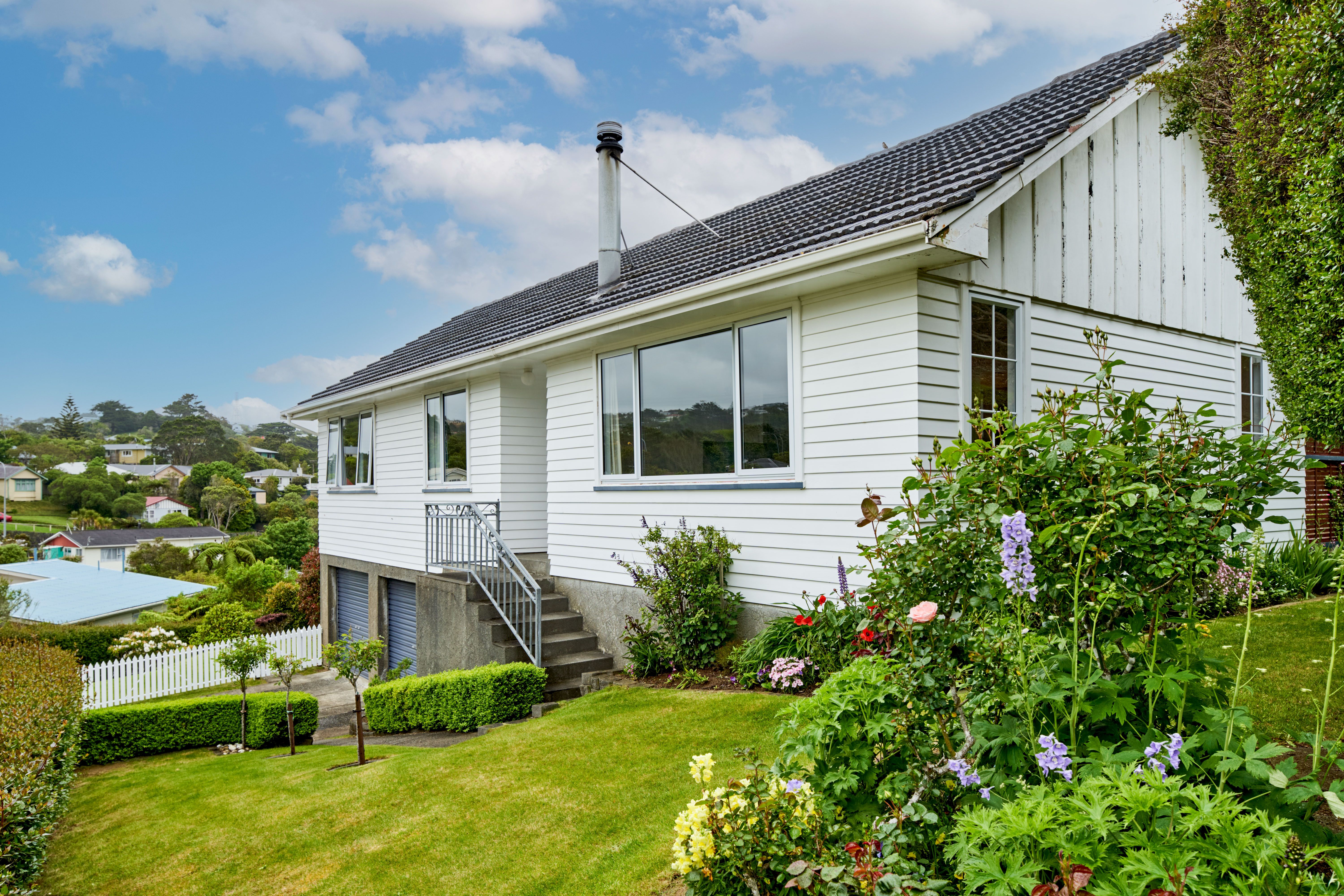 2 Shrimpton Way, Newlands, Wellington City