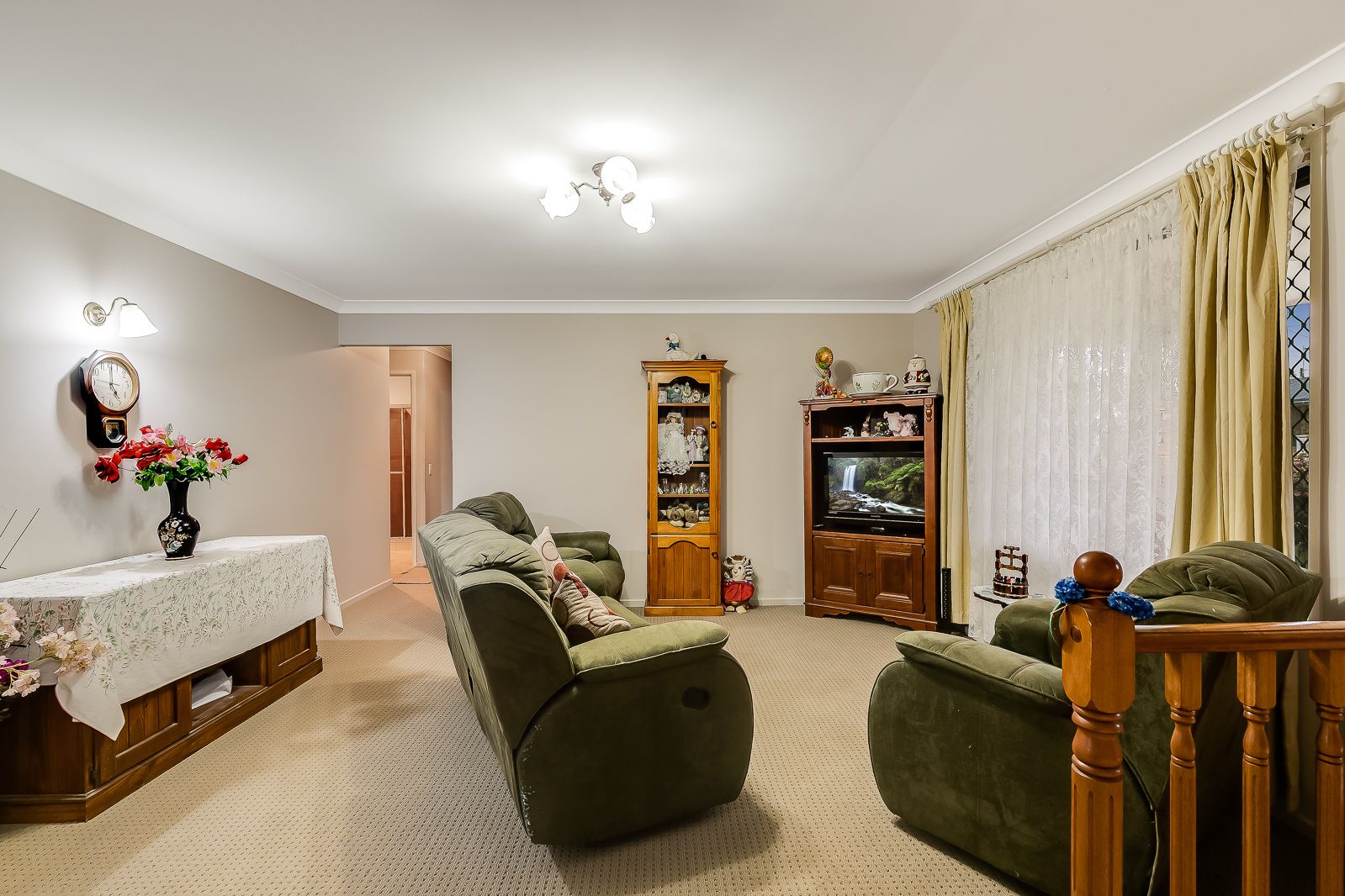 10 Smythe Street, Kearneys Spring, QLD 4350
