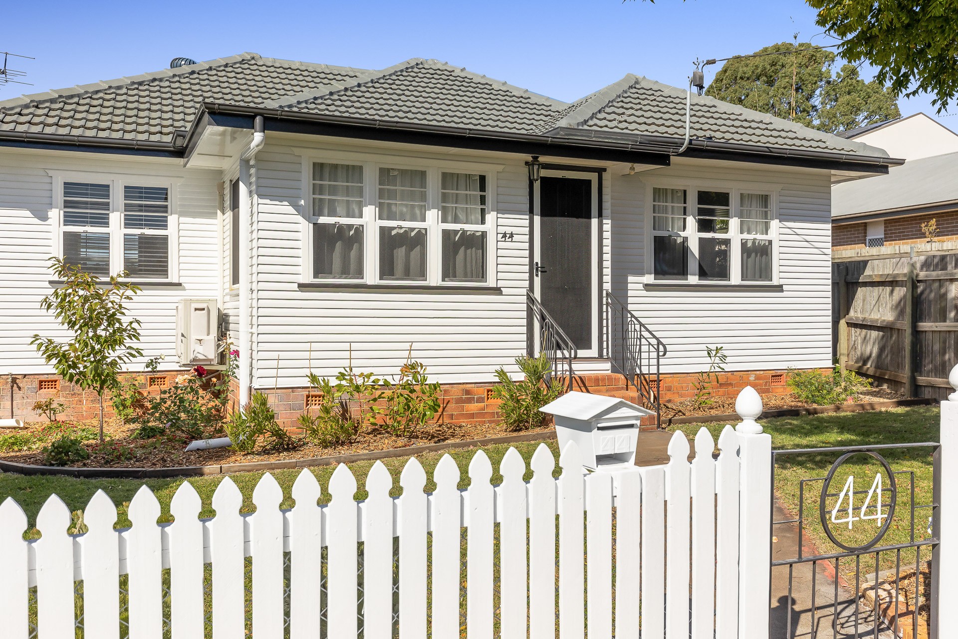 44 Gordon Avenue, Newtown, QLD 4350