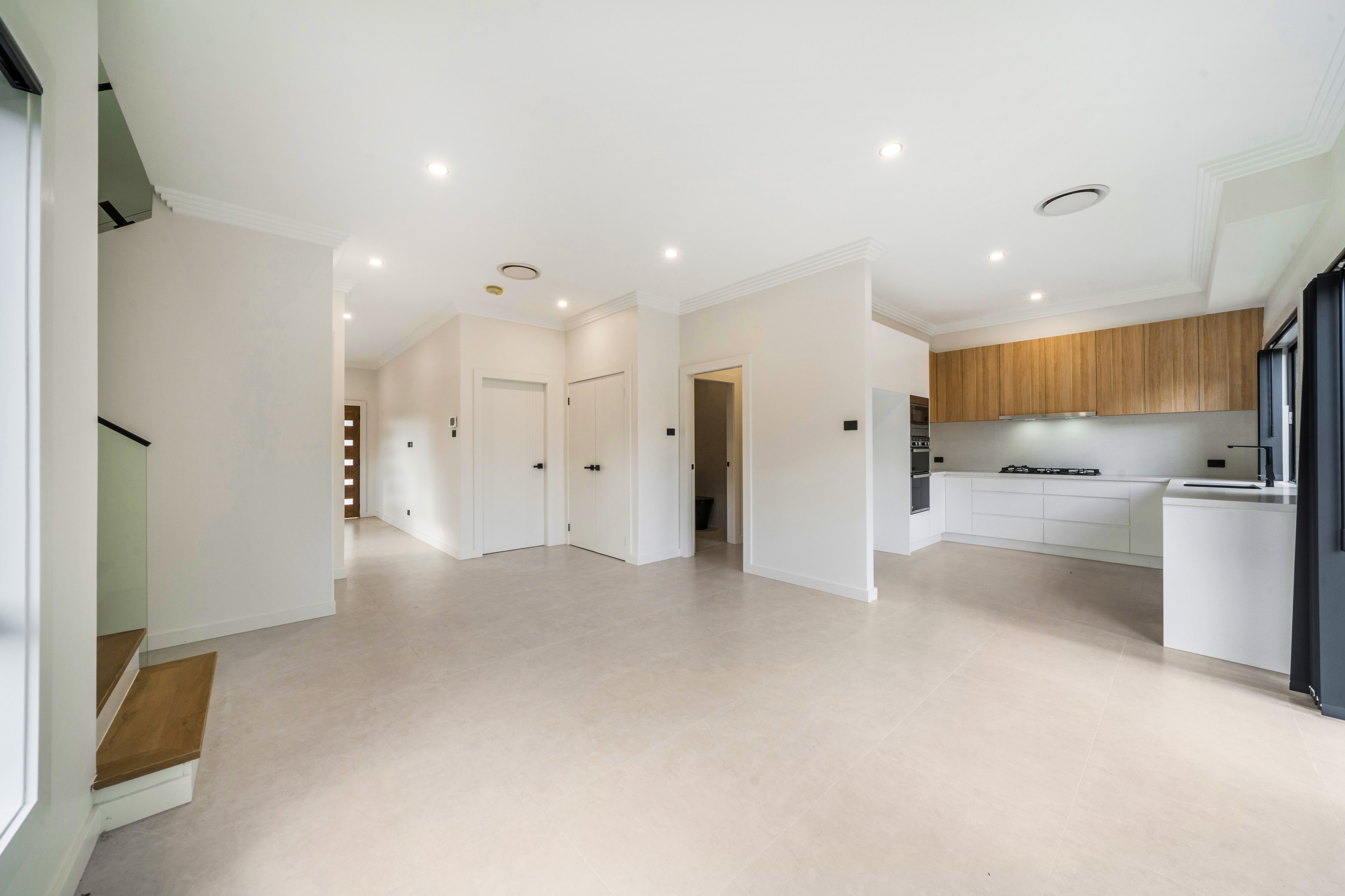 72 Oliveri Crescent — photo 6 of 19