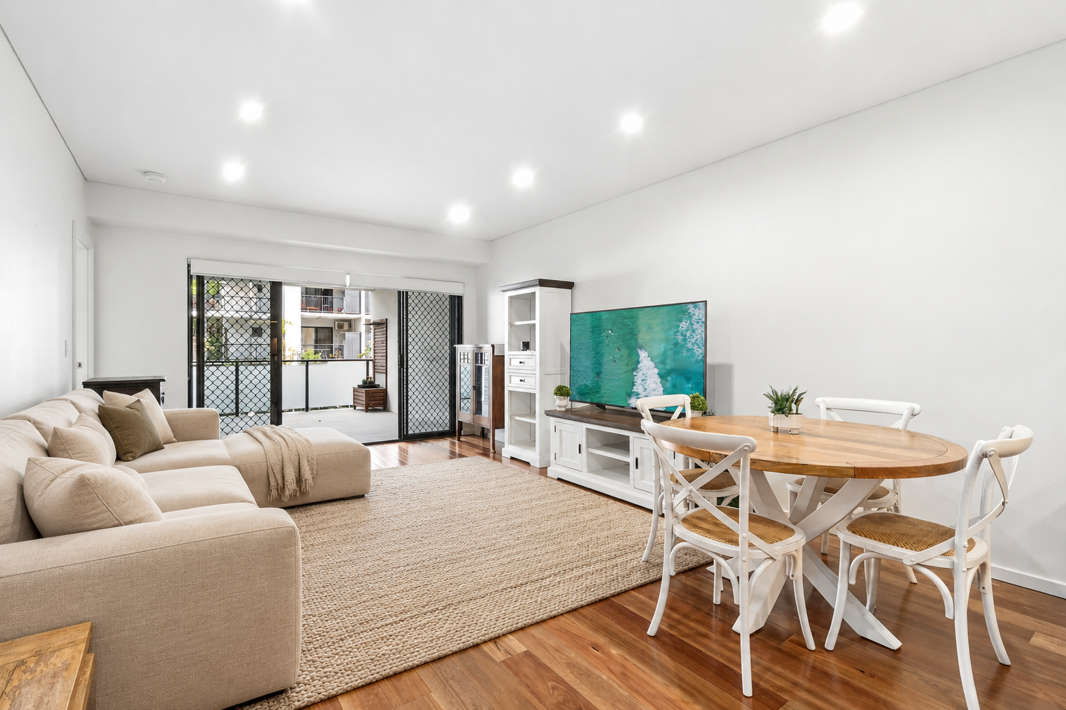 108/6 Quarry Road — photo 3 of 10