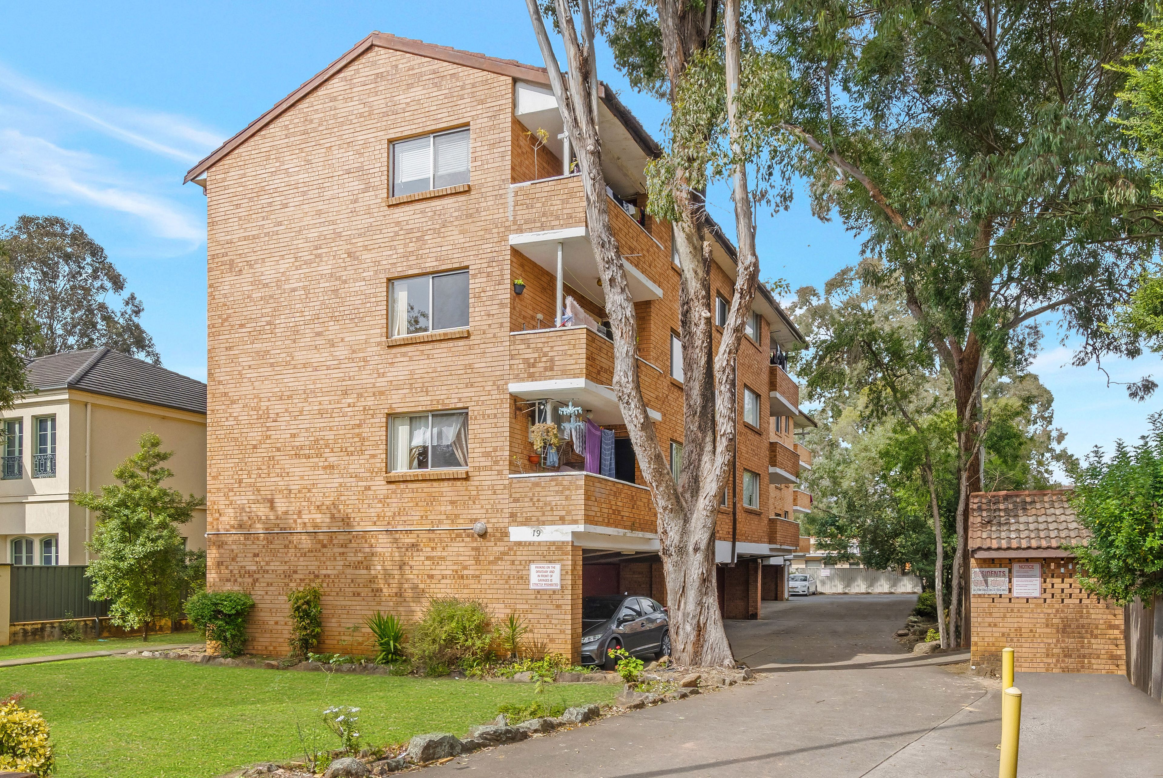 19 Nelson Street, Fairfield NSW 2165
