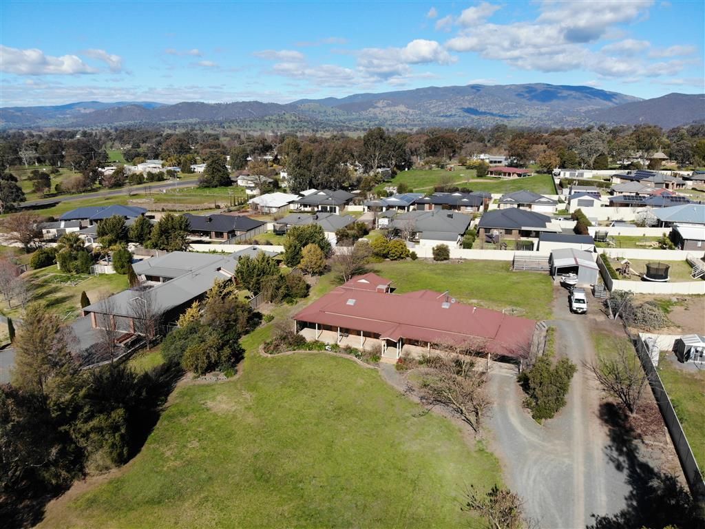 60 Currawong Road, Tumut, NSW 2720