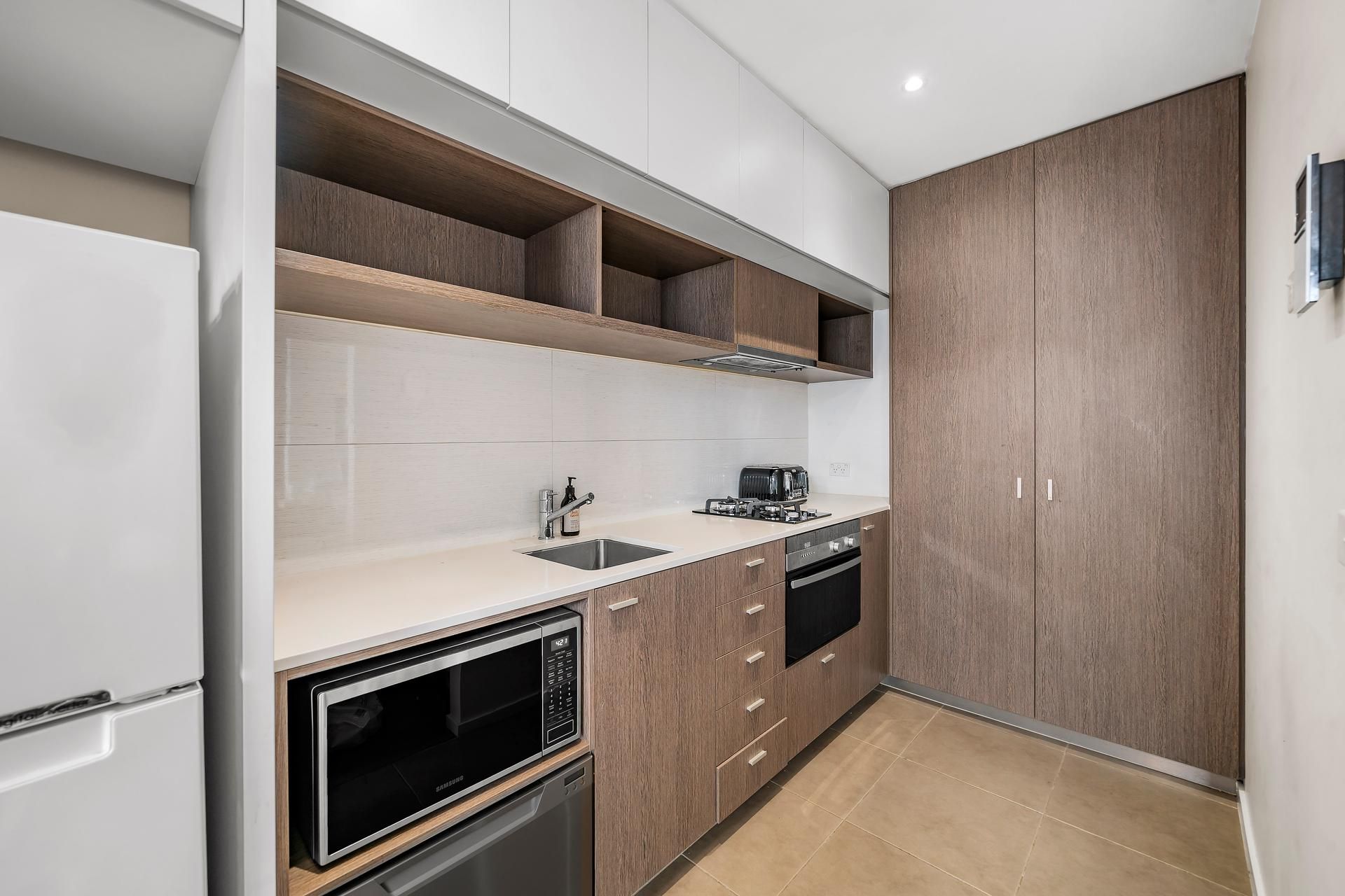 6/570 Glenferrie Road, Hawthorn, VIC 3122