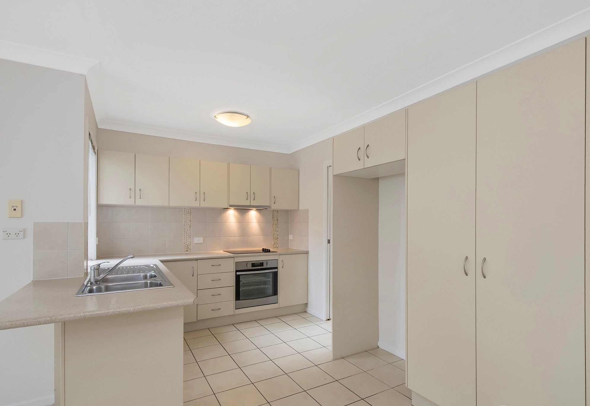 4/572 Sherwood Road, Sherwood, QLD 4075