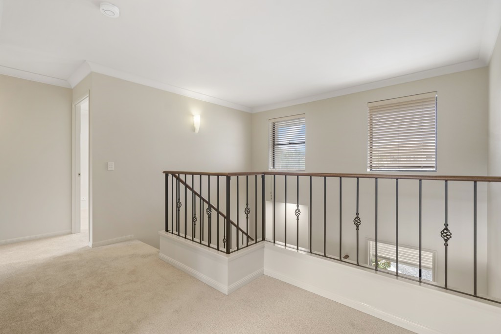 16/44 Pine Valley Drive, Robina, QLD 4226