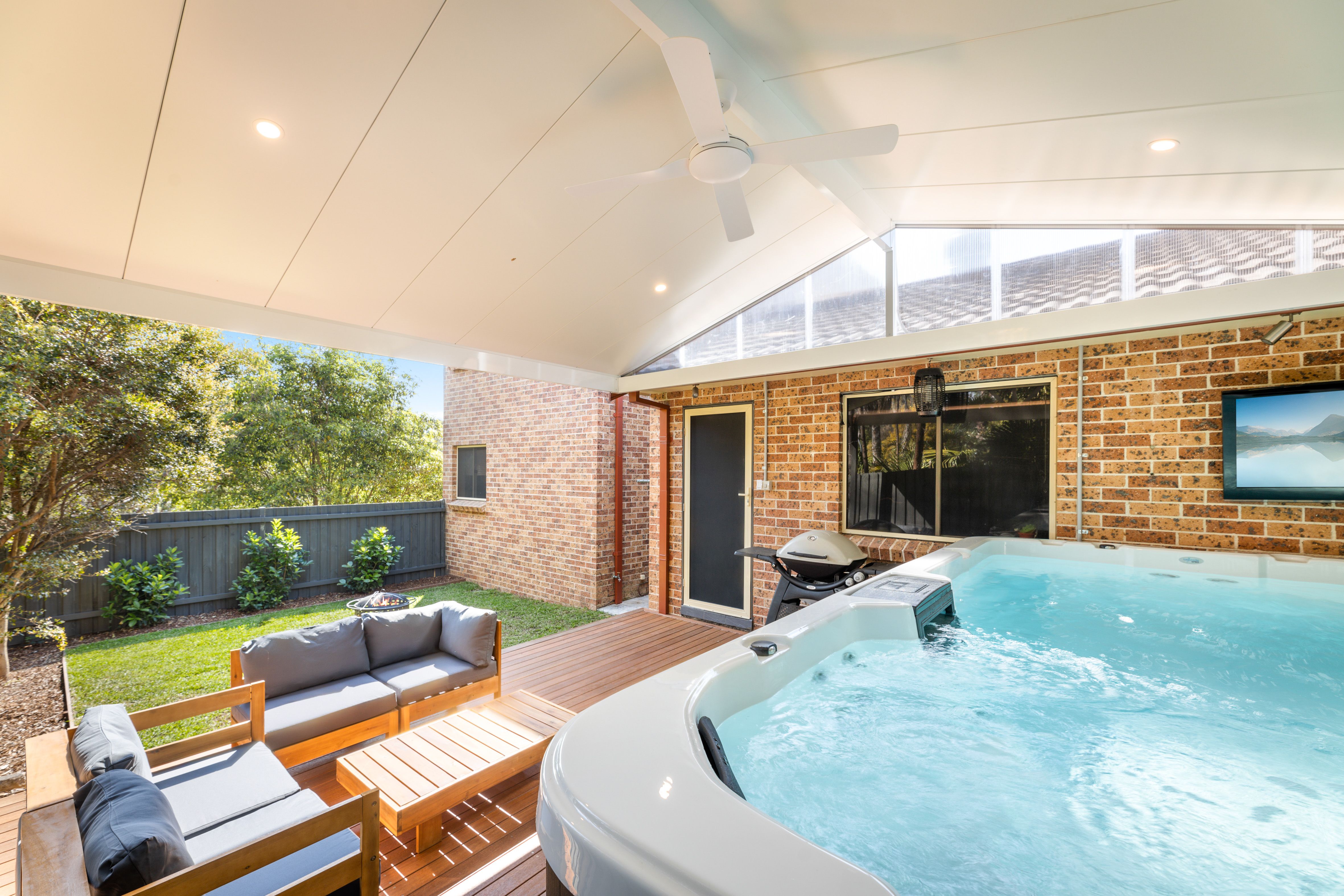 2/104-106 Beaumaris Drive, Menai, NSW 2234