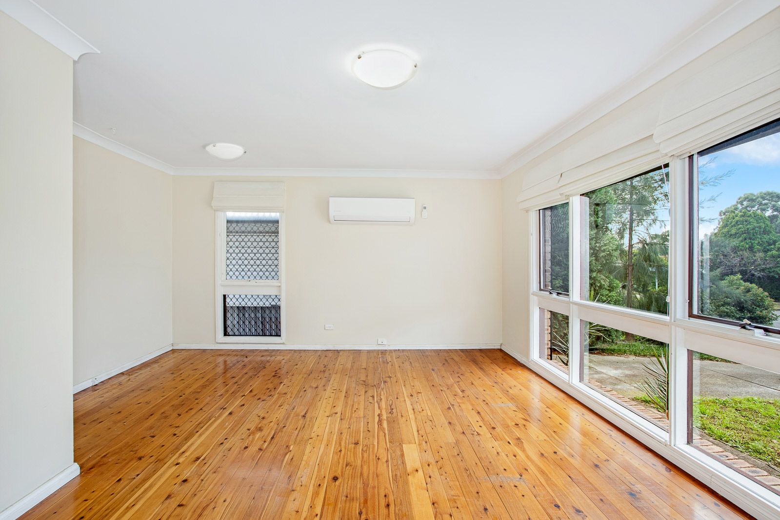 16 Sycamore Crescent, Quakers Hill, NSW 2763