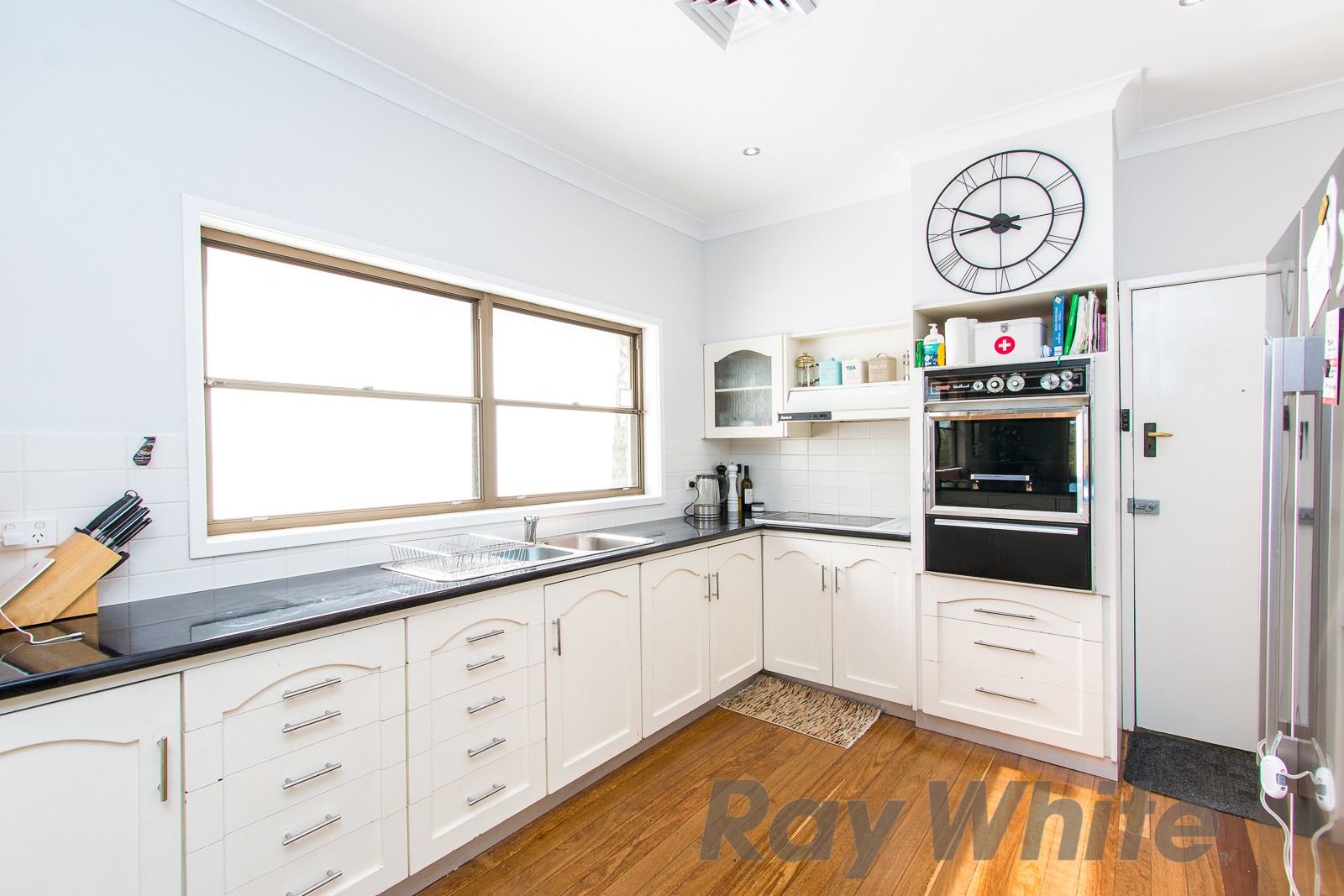 38 Stuart Street, Kotara South, NSW 2289