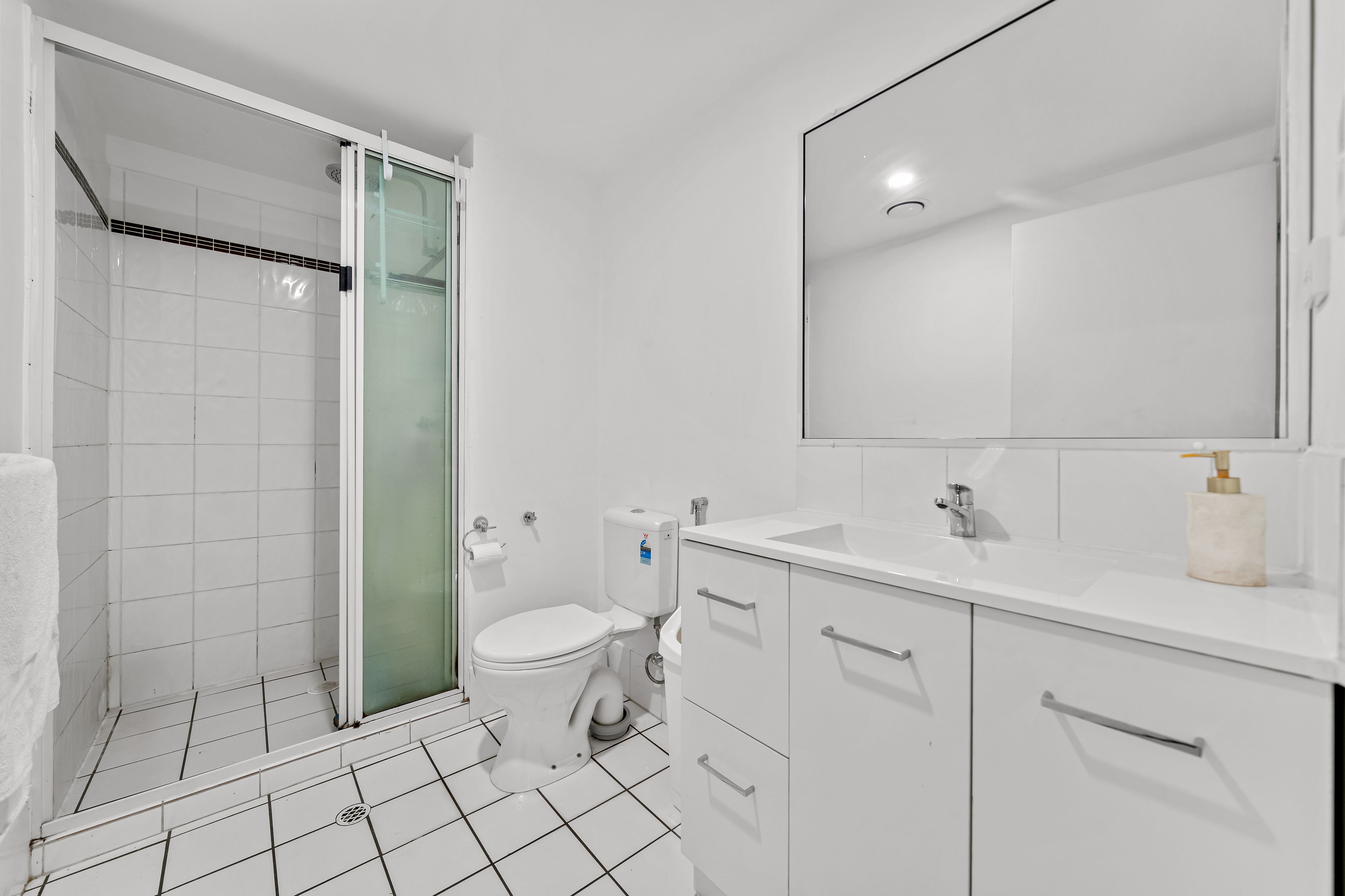 4/18 Mascar Street — photo 6 of 19