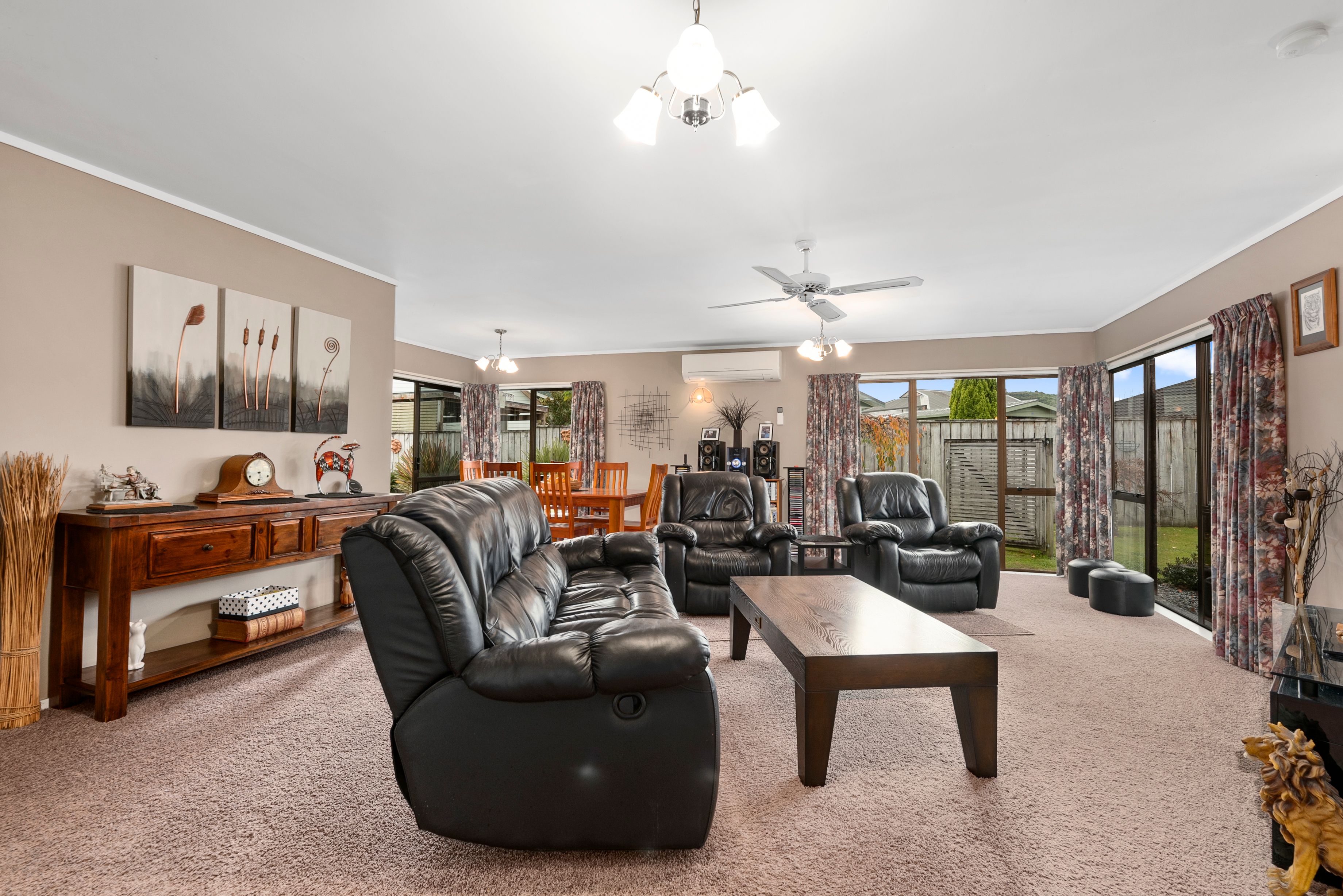 27 Memphis Grove, Totara Park, Upper Hutt City