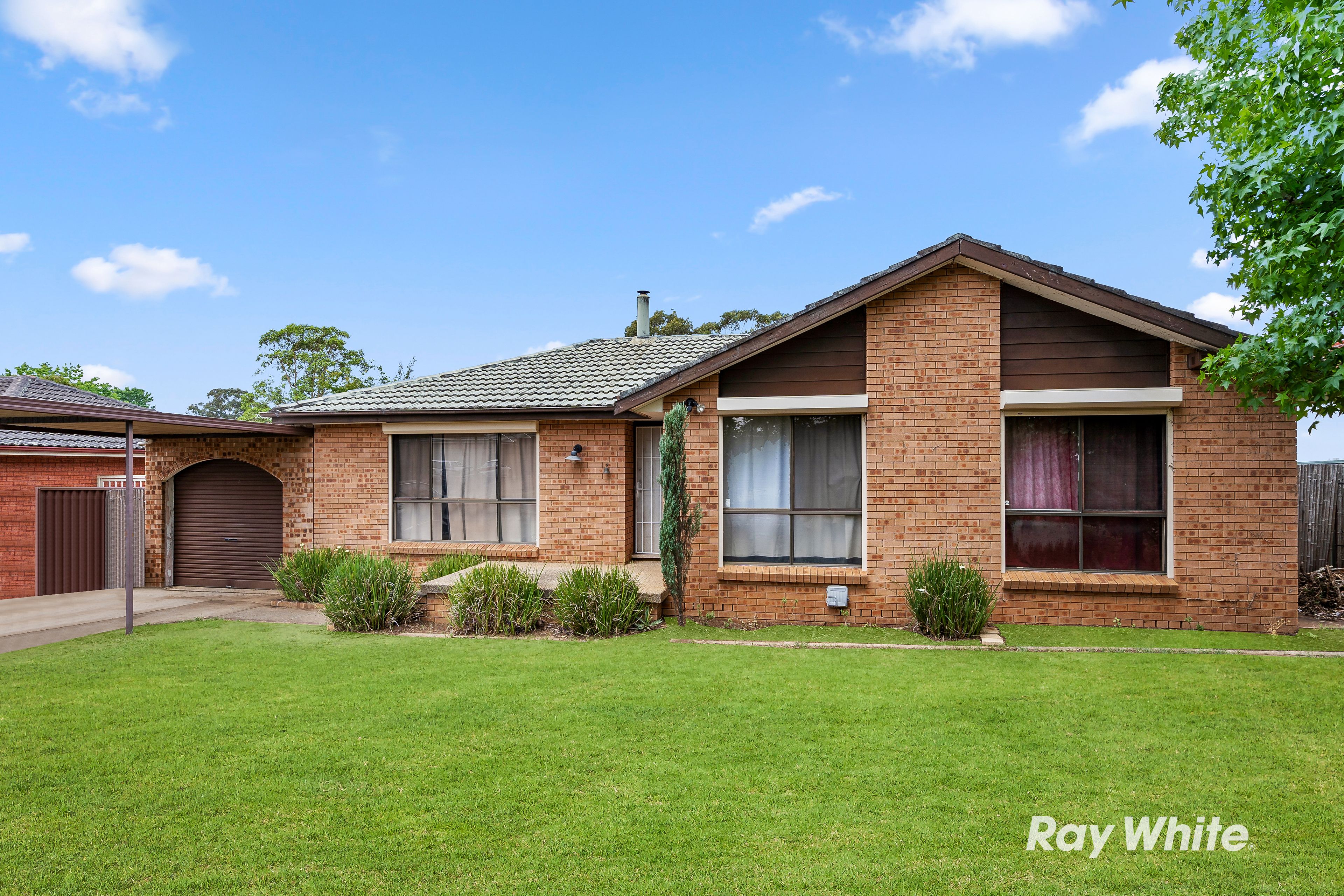 5 Tulip Place, Quakers Hill NSW 2763