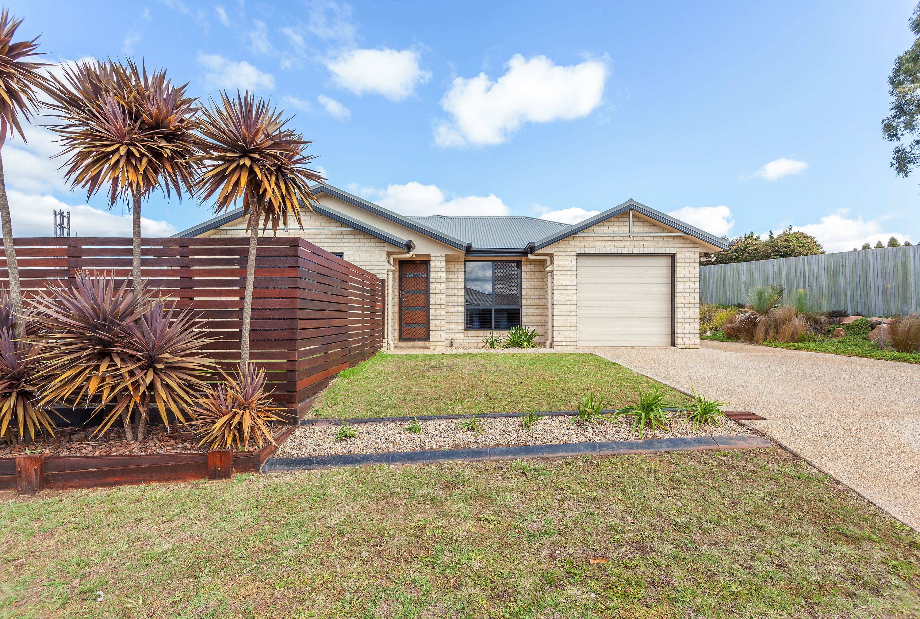 4 Nabiac Close, Kearneys Spring QLD 4350