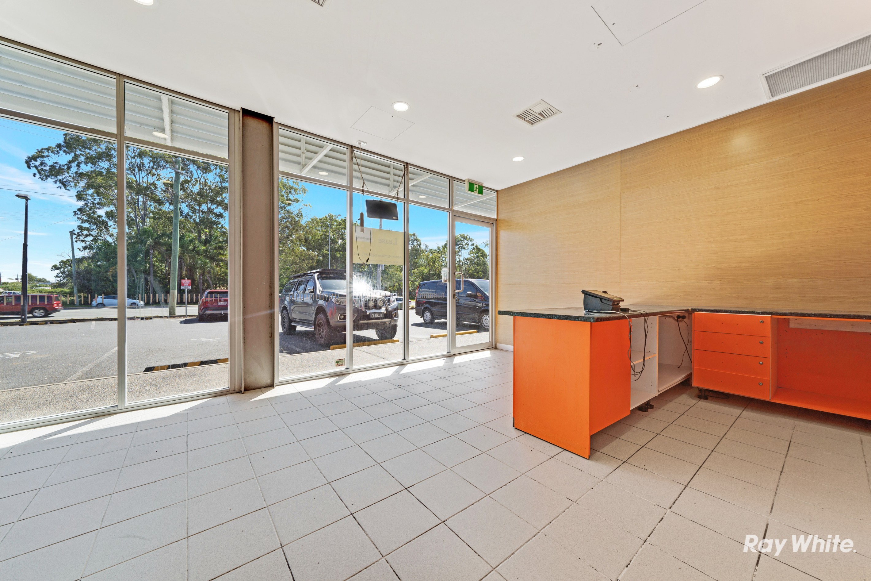 Unit 2/2-4 University Drive, Meadowbrook, QLD 4131