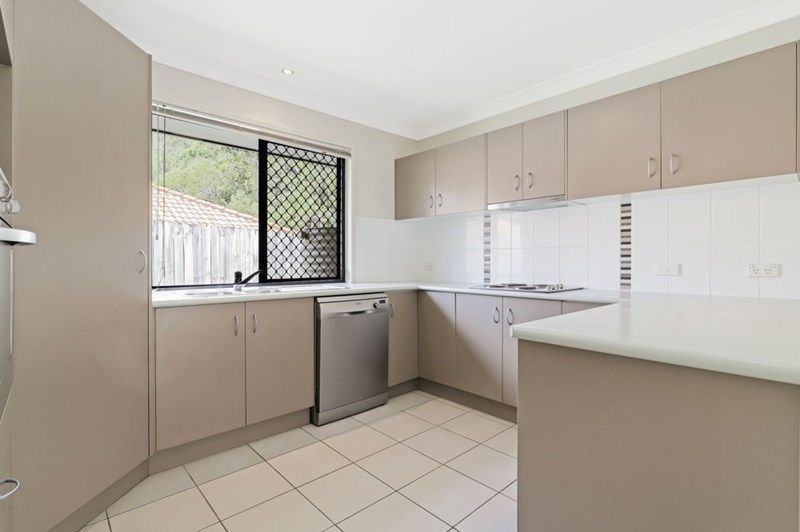 38 Mossman Parade, Waterford, QLD 4133