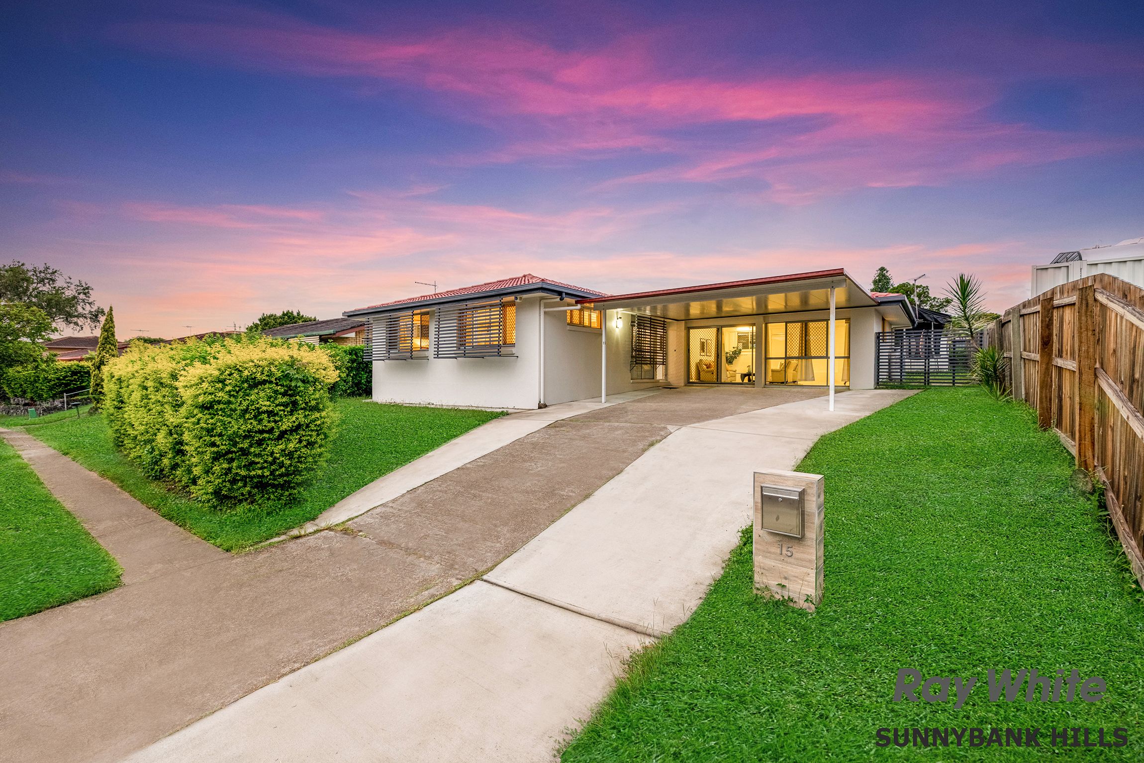 15 Lilyvale Street, Mansfield QLD 4122