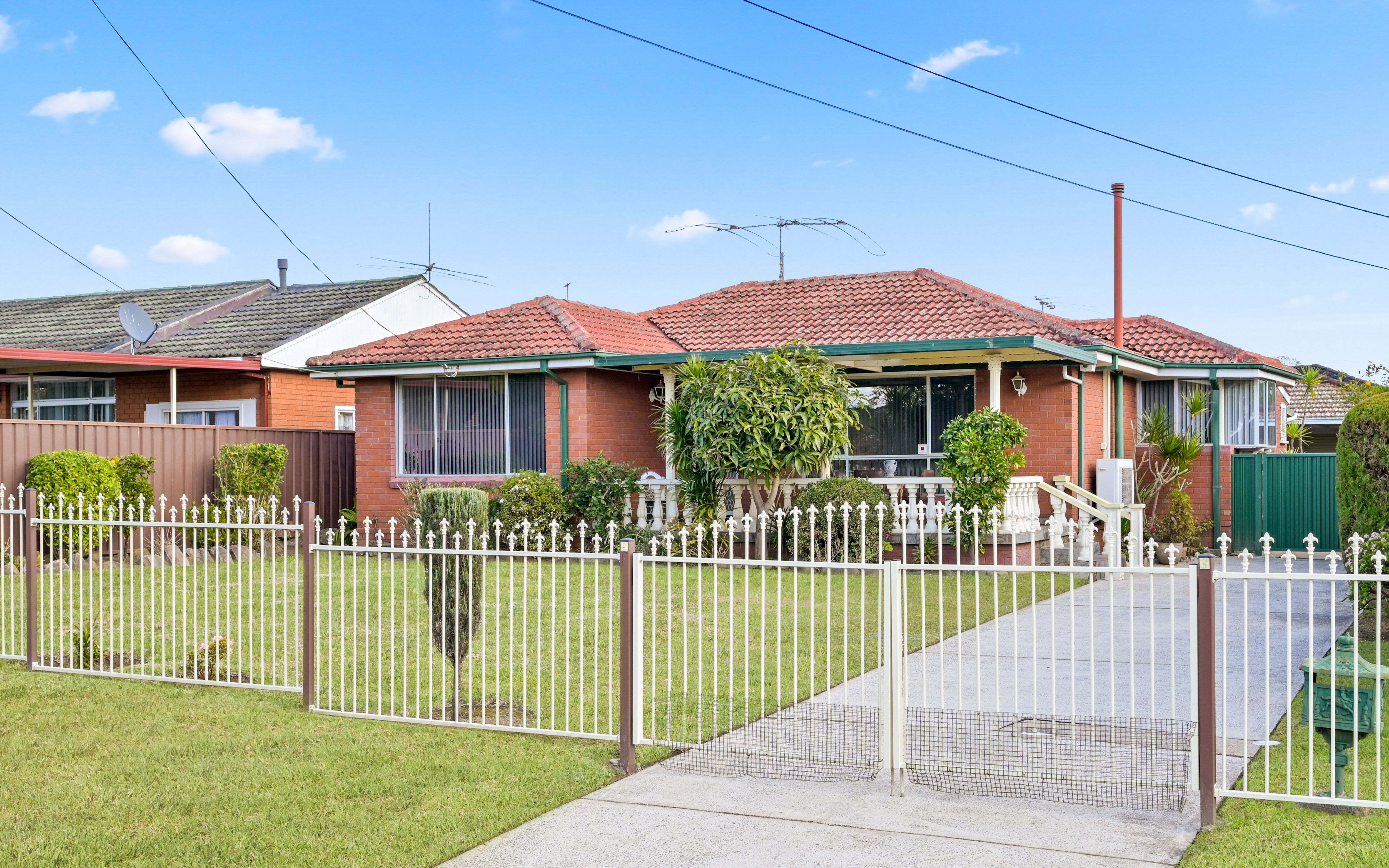 3 Harvey Street, Macquarie Fields, NSW 2564