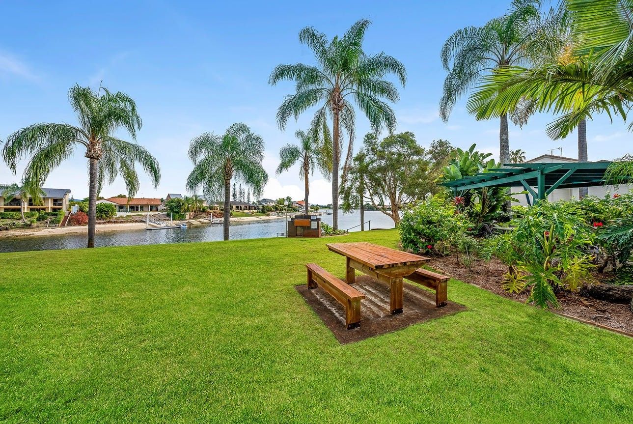 33/111-123 Markeri Street, Mermaid Waters, QLD 4218