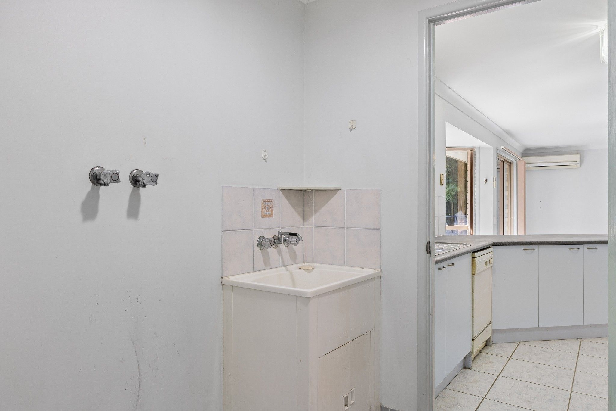 83 ADAMS Street — photo 9 of 20
