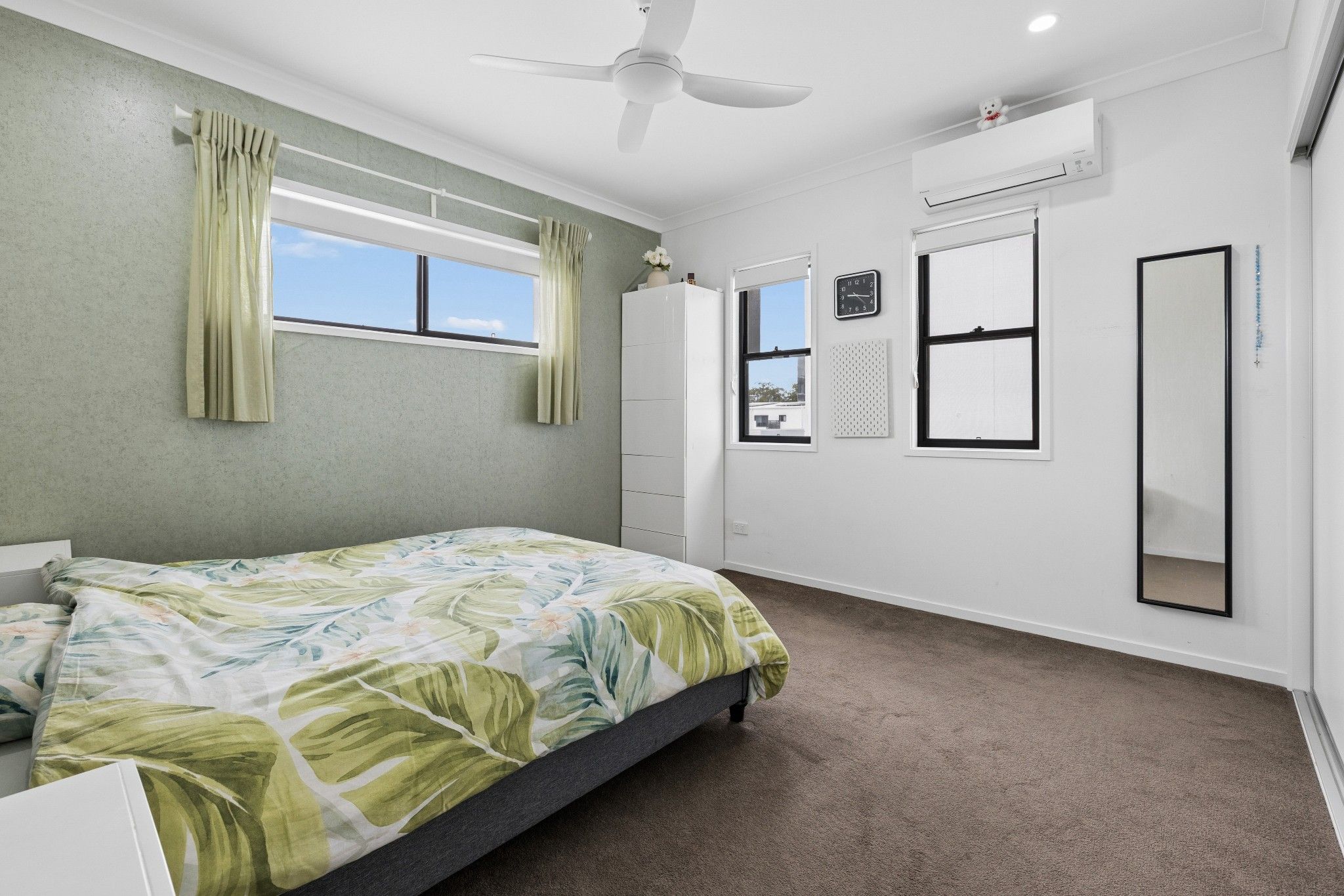 30 Plaza Place — photo 18 of 24
