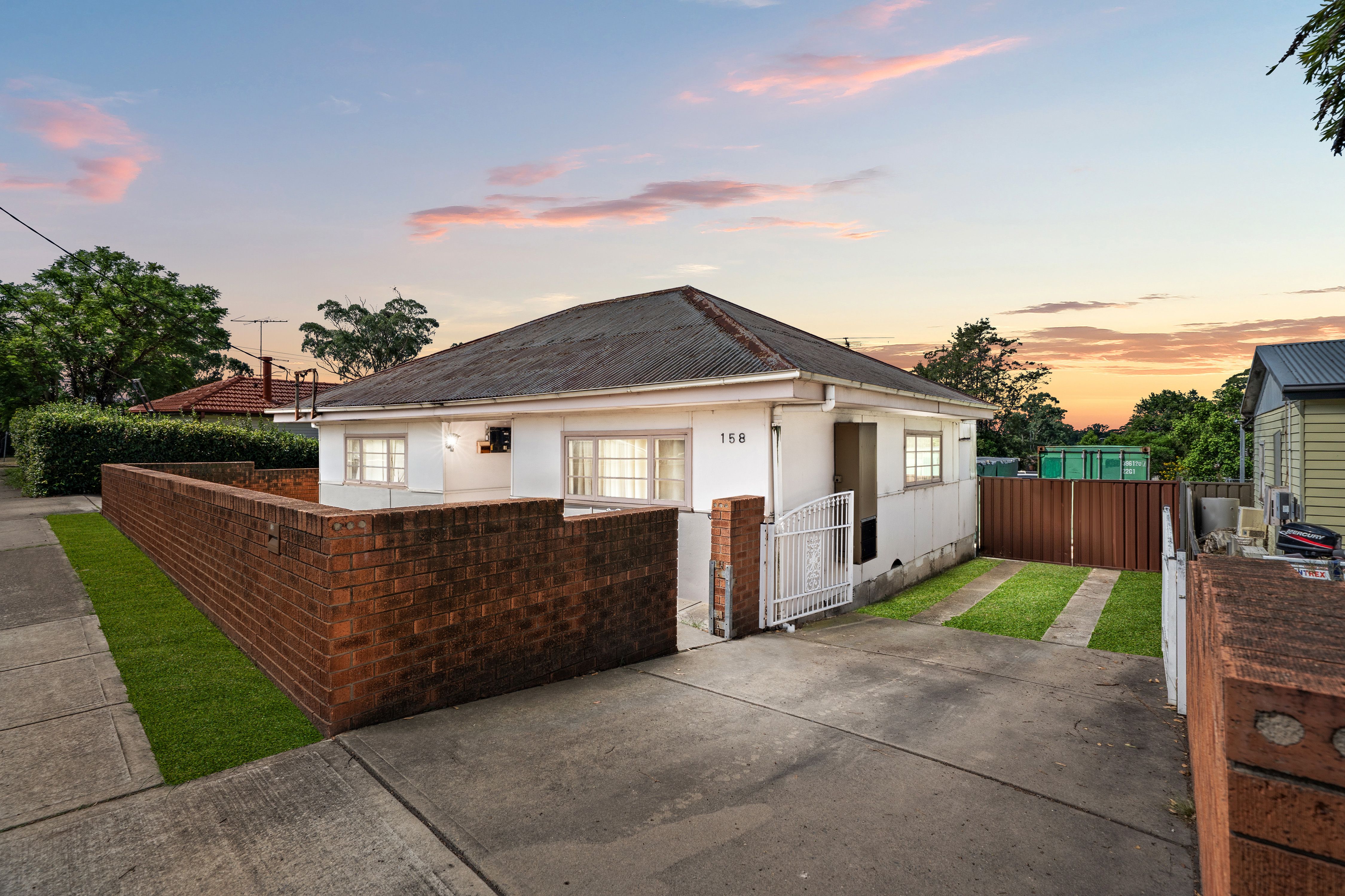 158 Richmond Road, Cambridge Park NSW 2747