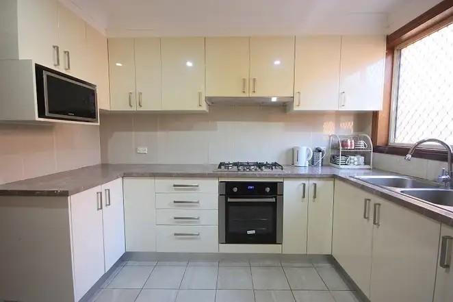 11 Victoria Road,, Macquarie Fields, NSW 2564