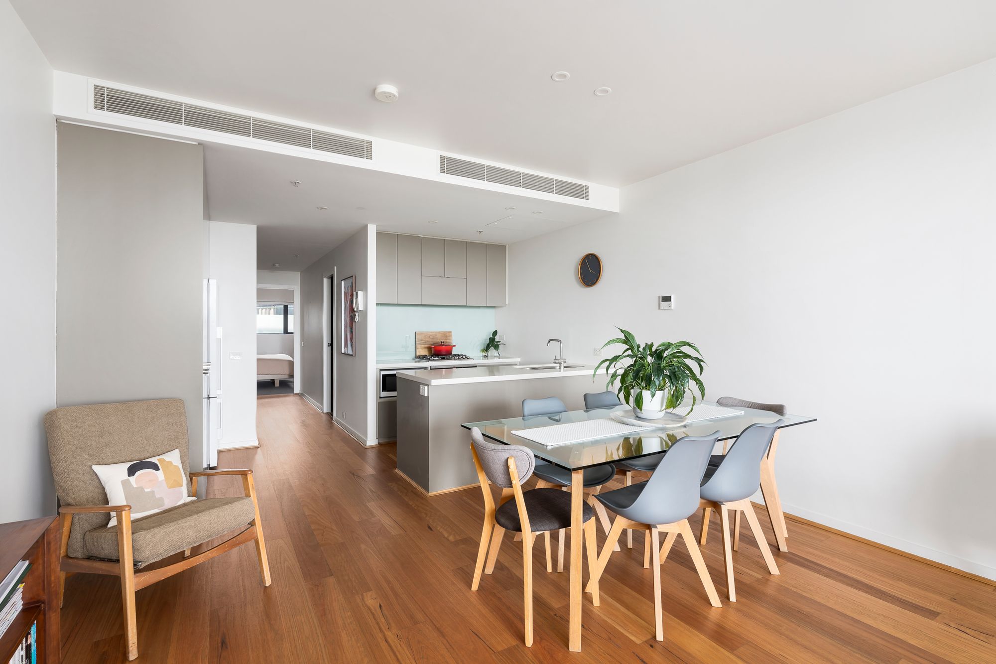 712/55 Queens Road — photo 8 of 17