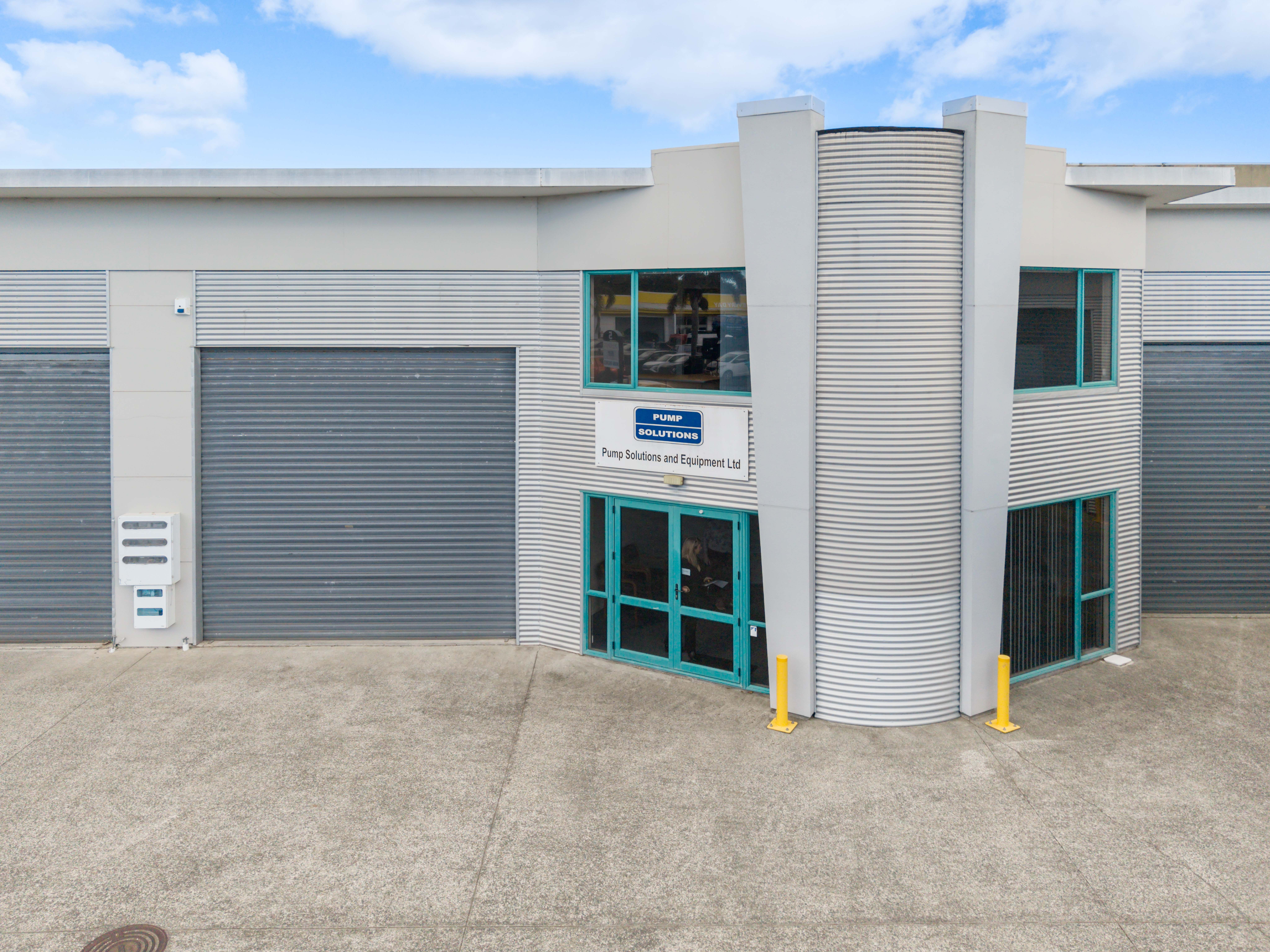 Henderson, Waitakere City
