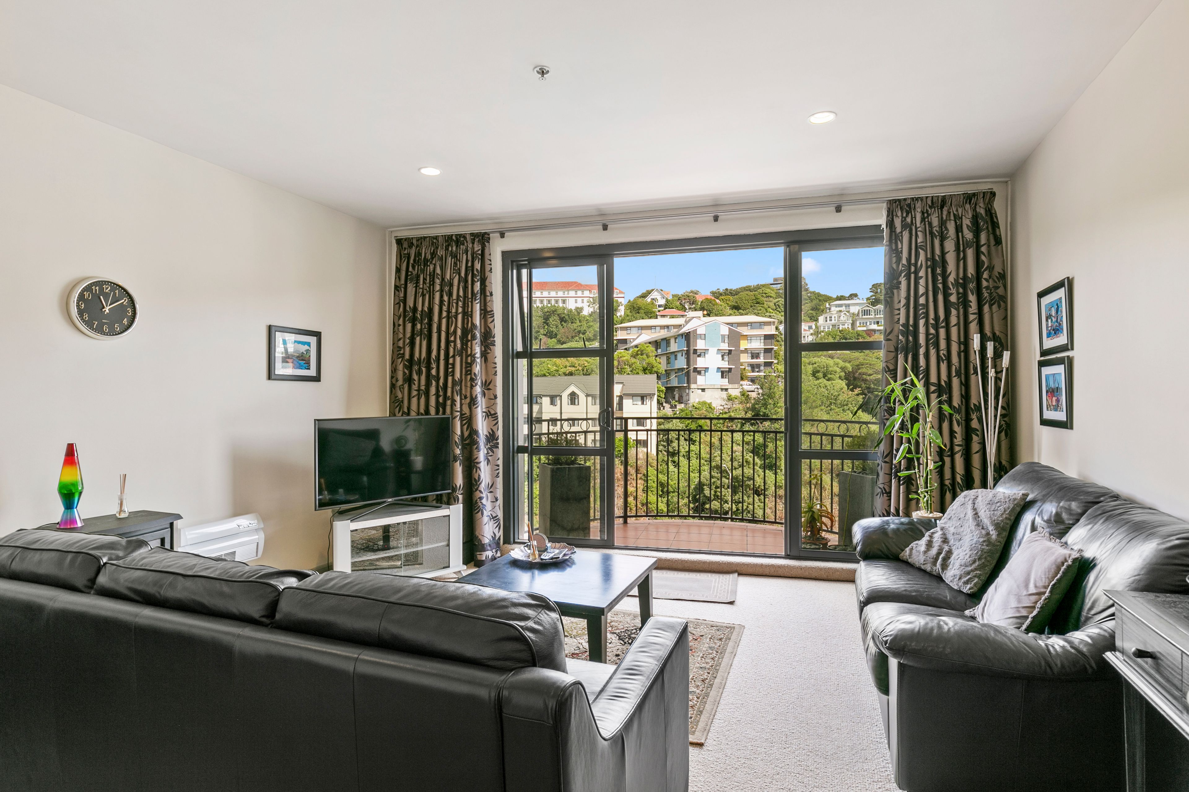 8I/154 The Terrace, Wellington Central, Wellington City