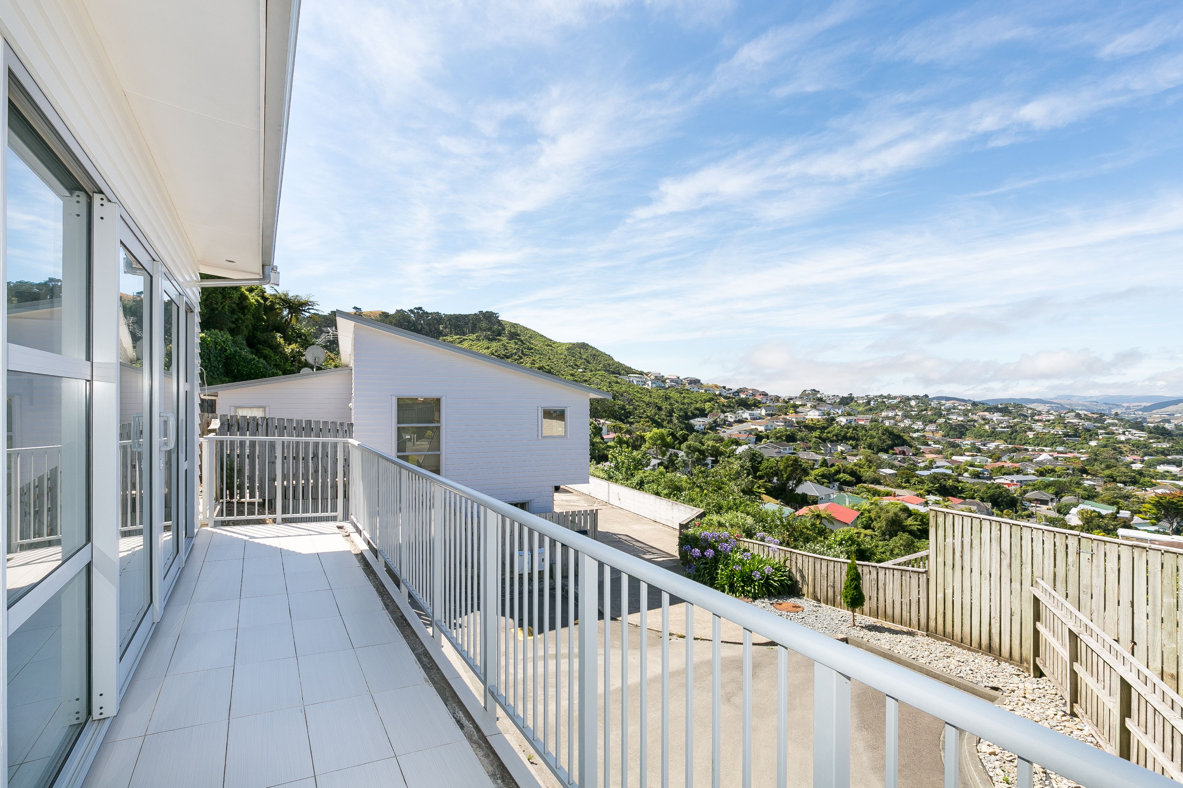 7e Marjory Close, Broadmeadows, Wellington City