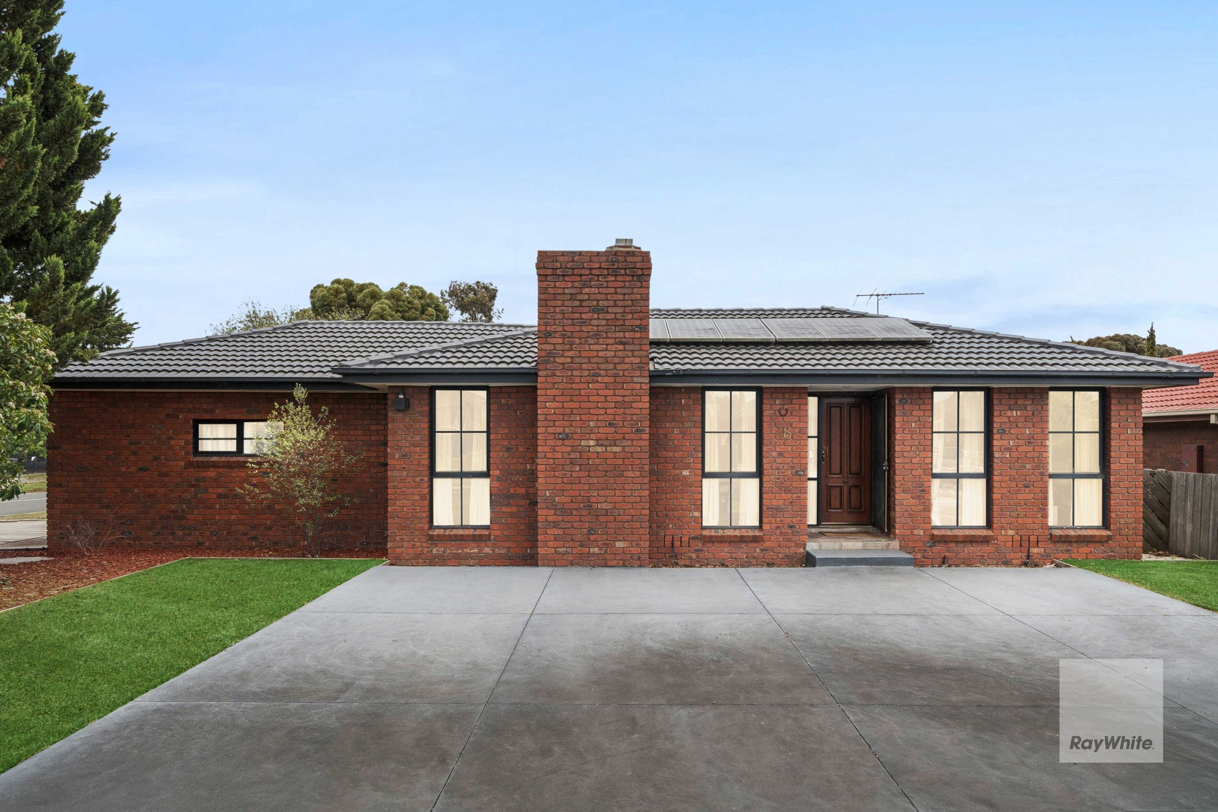 18 Lady Nelson , Taylors Lakes VIC 3038