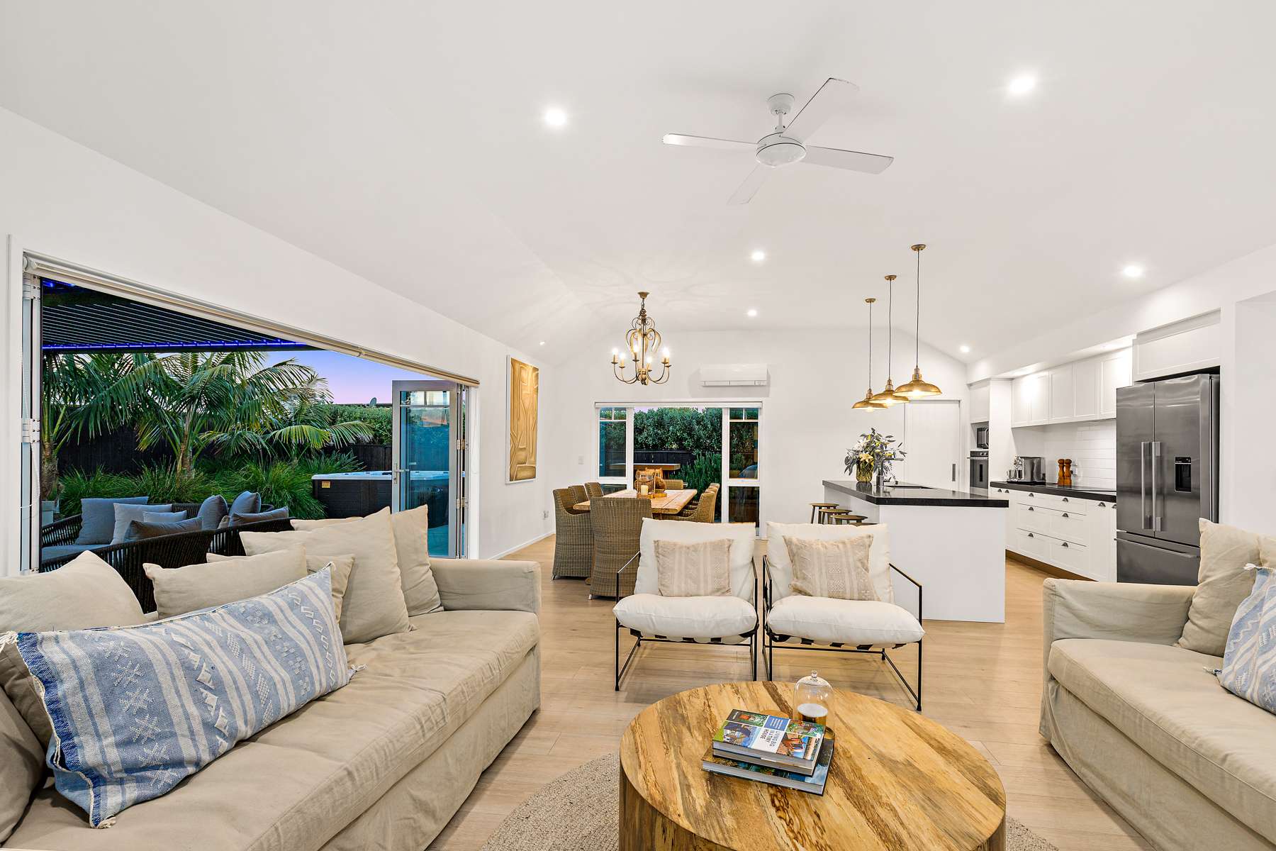 1 Tohora Crescent photo 7