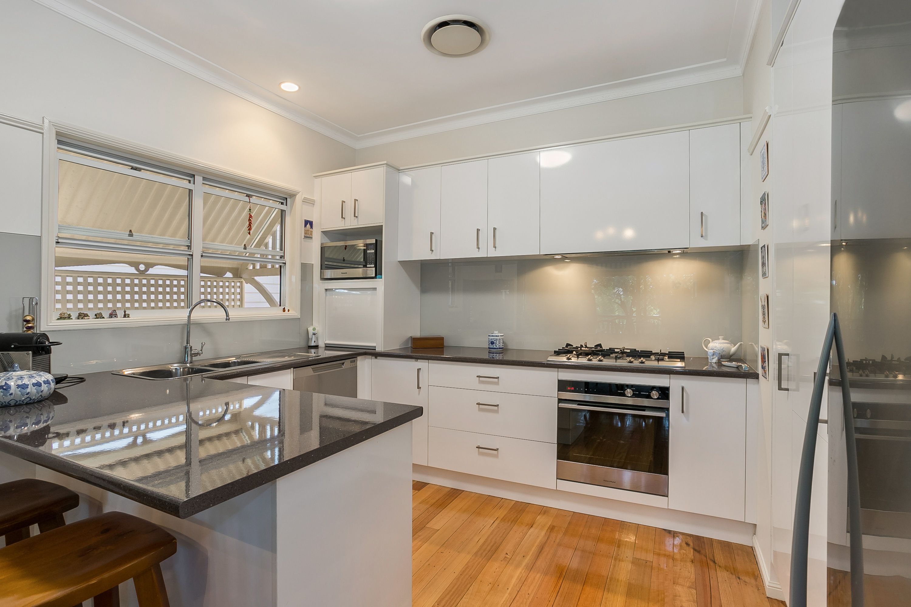 9 Palm Avenue, Sherwood, QLD 4075