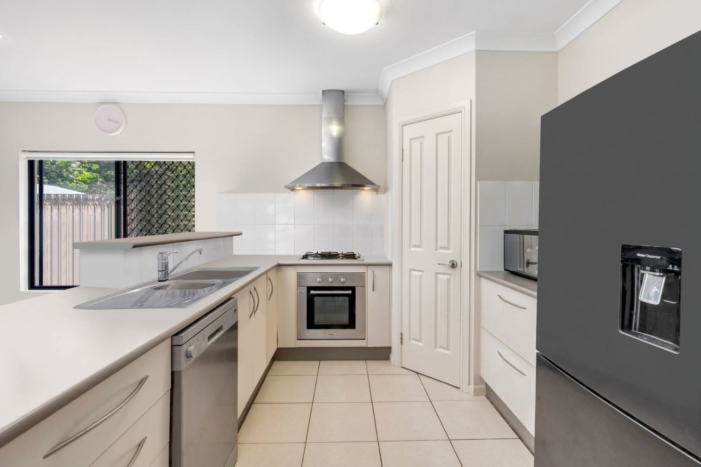 2 Powlett Close, Bentley Park, QLD 4869