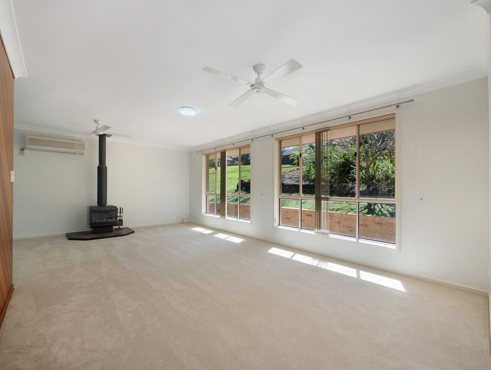 27 Kruseana Avenue — photo 3 of 18