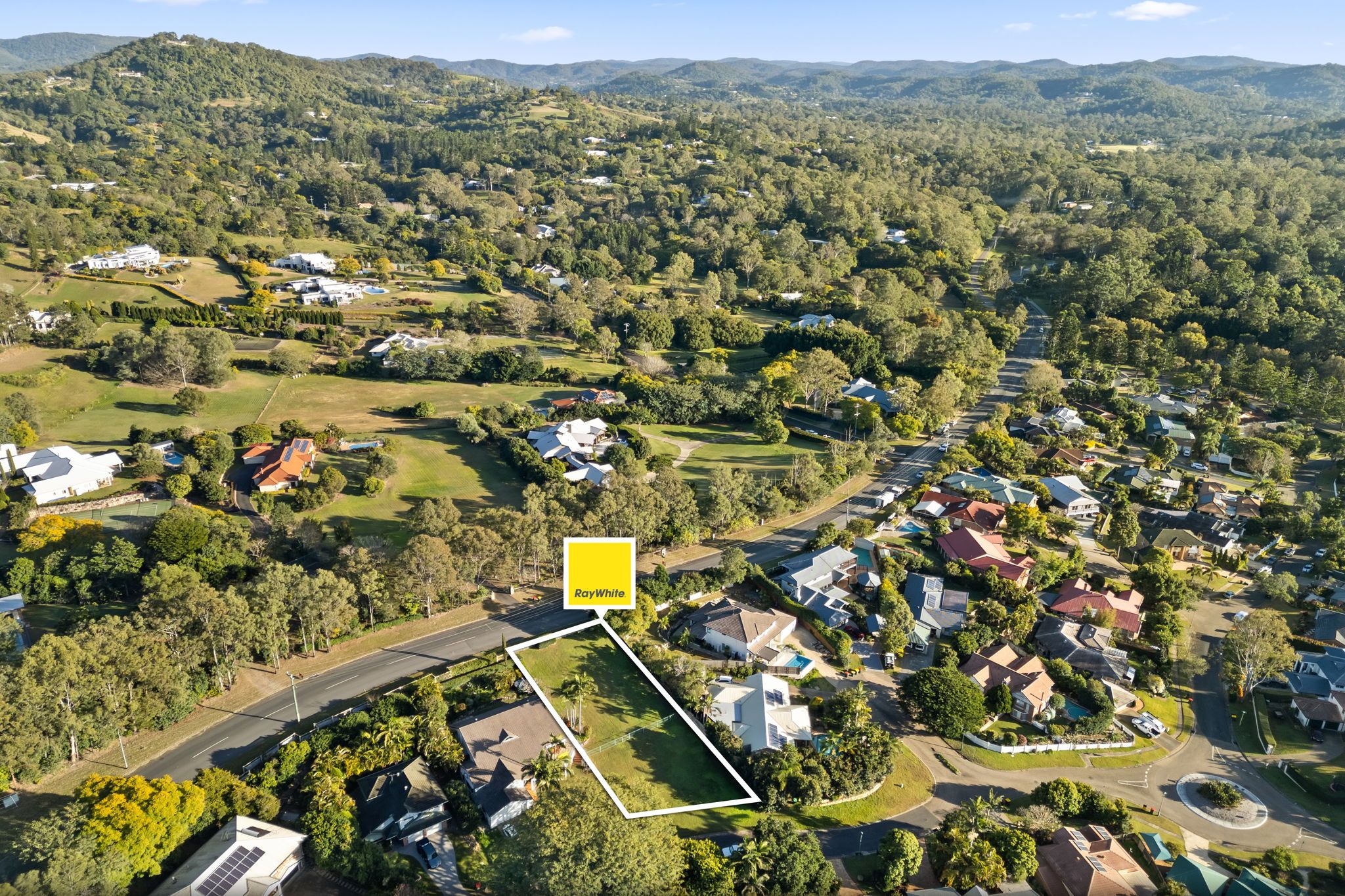 7 Martens Place, Brookfield QLD 4069
