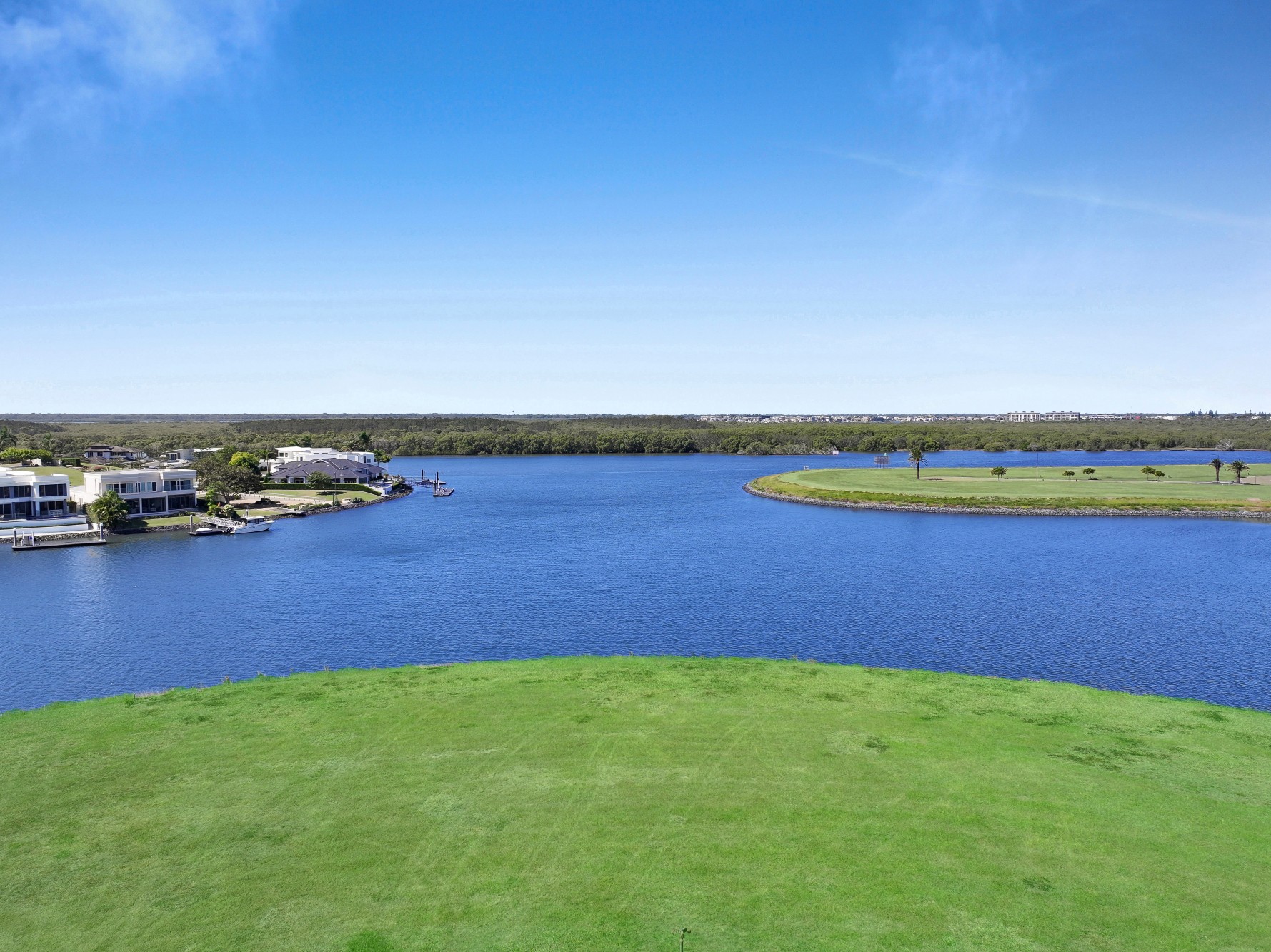 1039 Edgecliff Place, Sanctuary Cove, QLD 4212