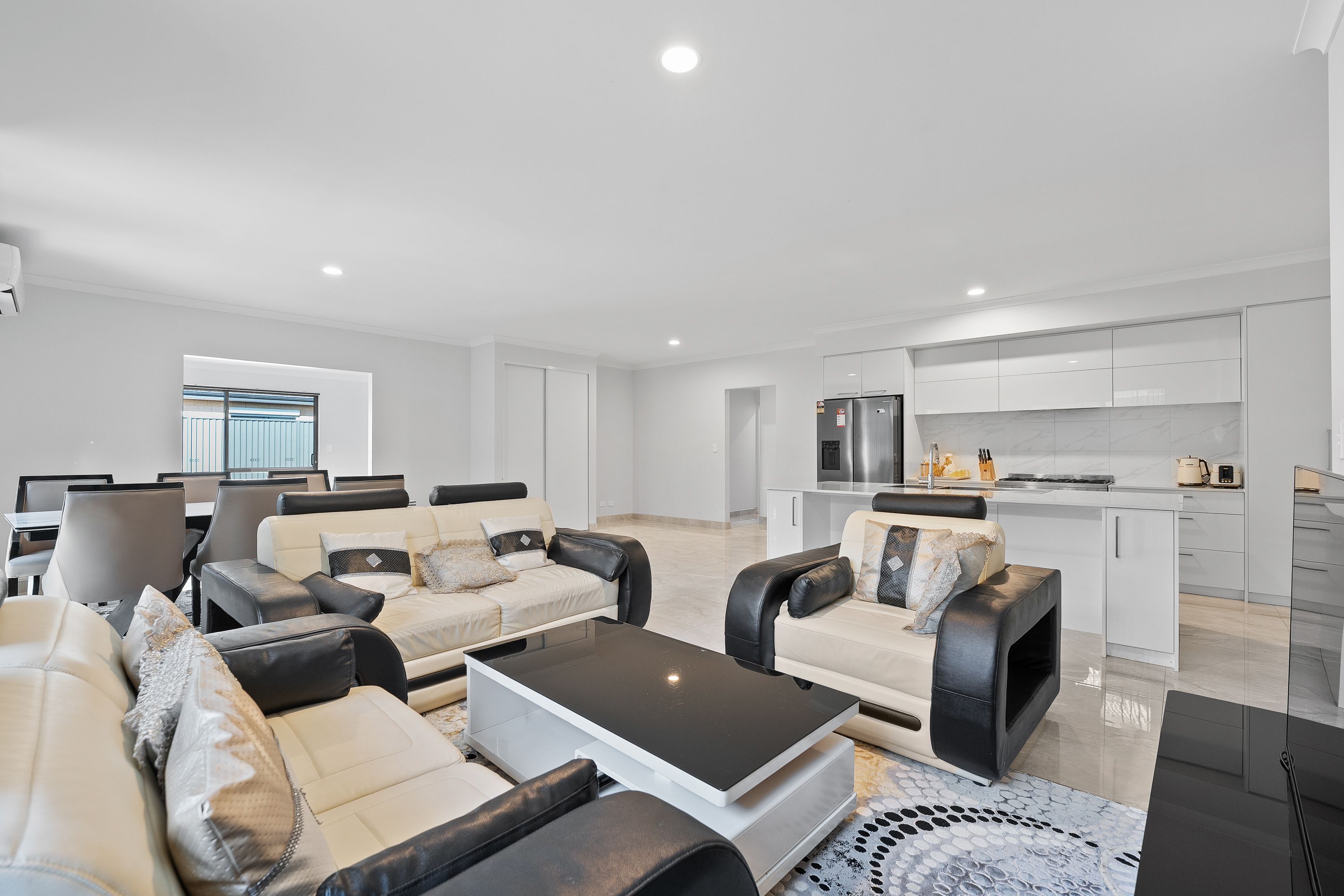 17 Danube Road — photo 16 of 28