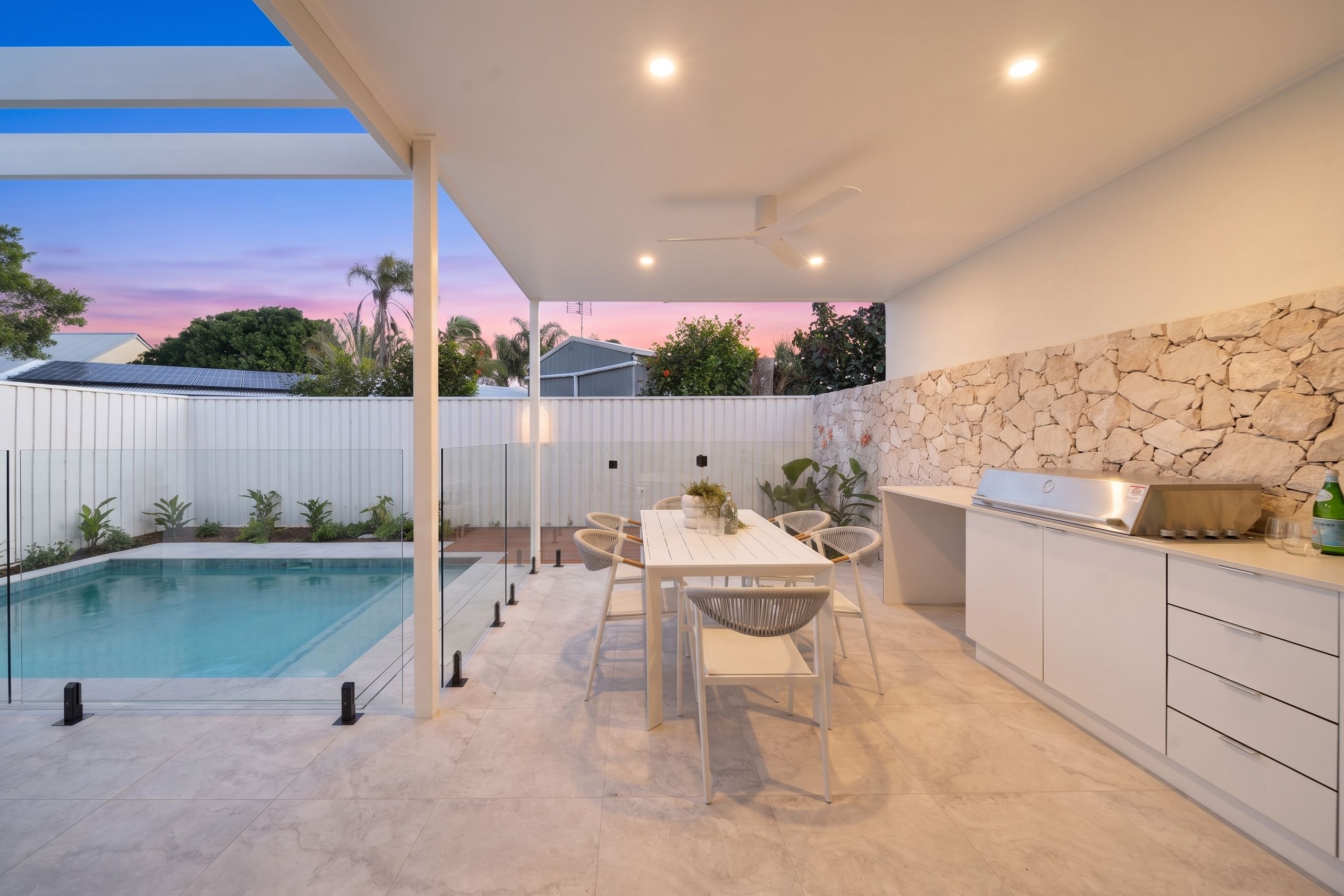 2/154 Oceanic Drive — photo 26 of 30
