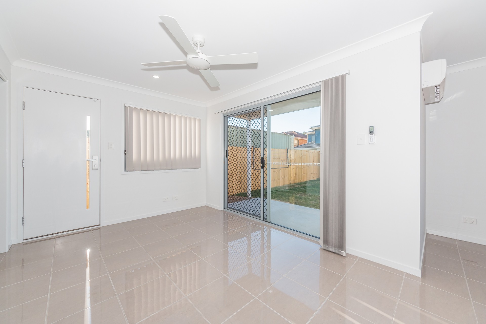 2/122a Klingner Road, Redcliffe, QLD 4020