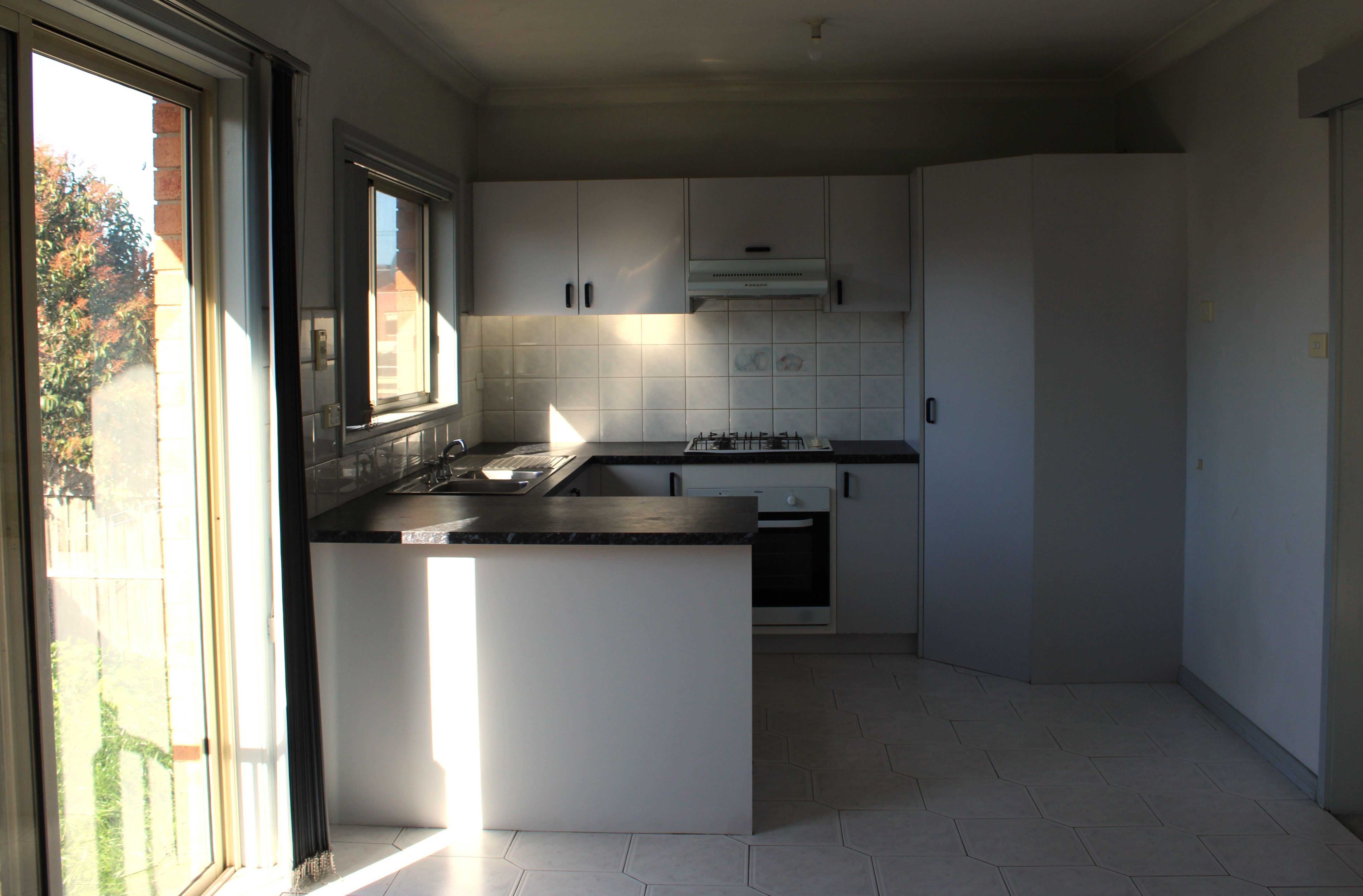 2/76C Purinuan Road — photo 4 of 13