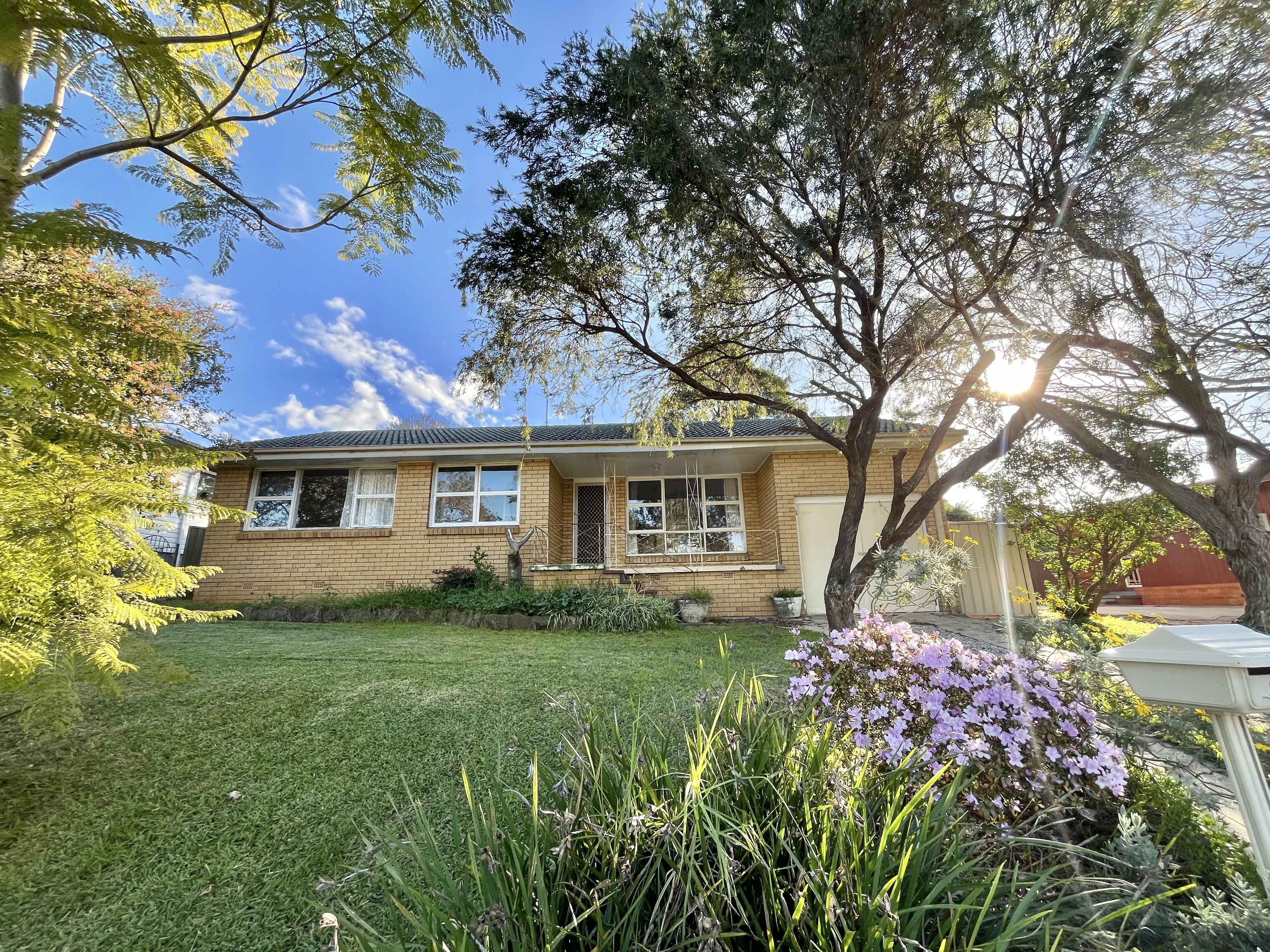 18 Evergreen Avenue, Bradbury, NSW 2560